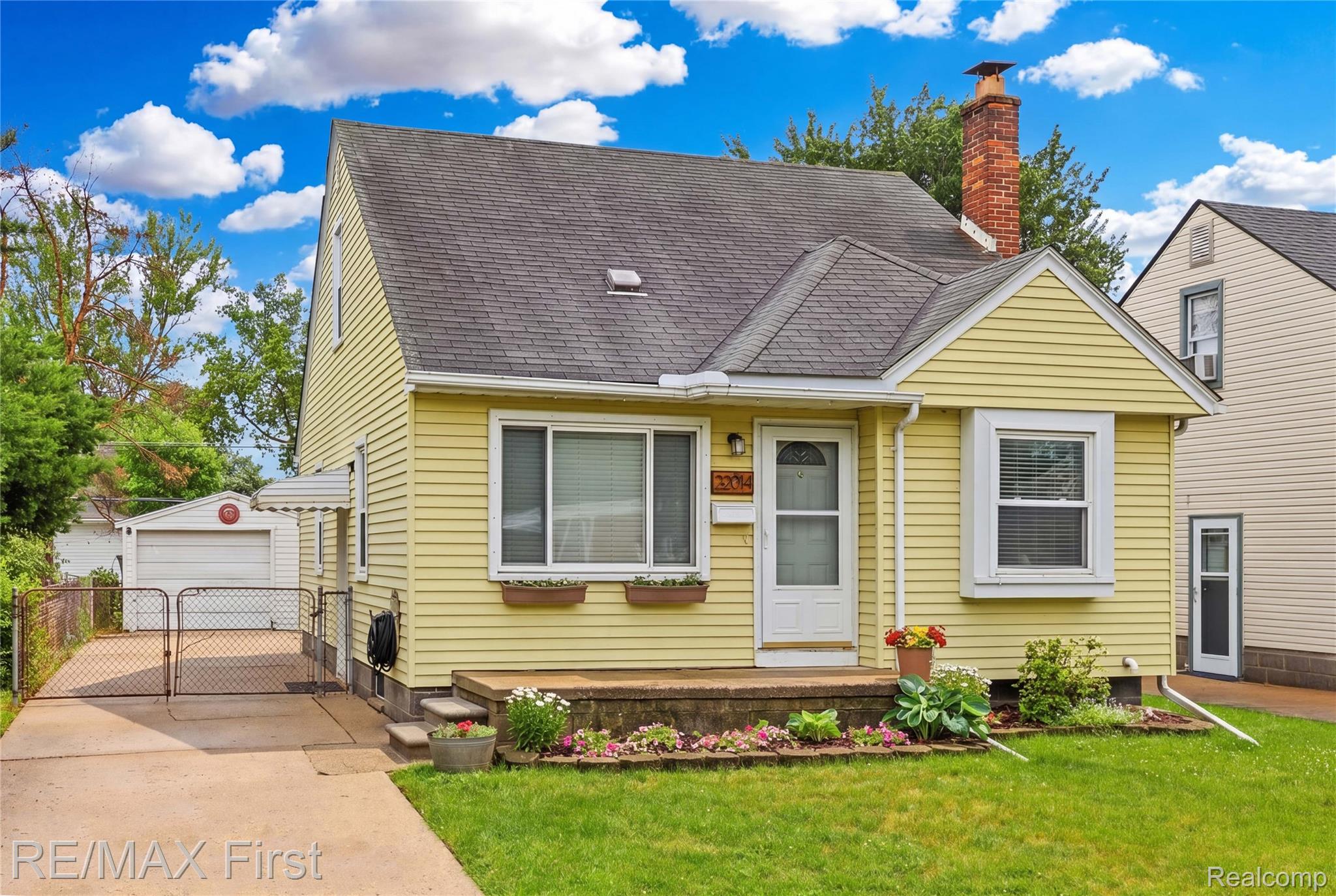 22014, California, St. Clair Shores, Michigan, 48080