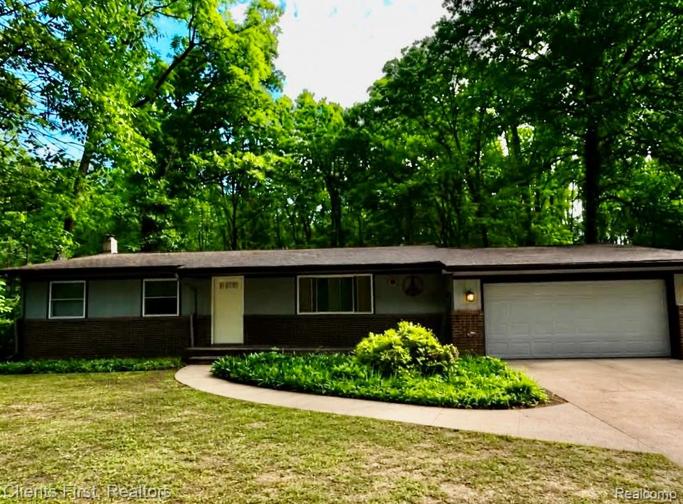 5844, Crandall, Howell, Michigan, 48855