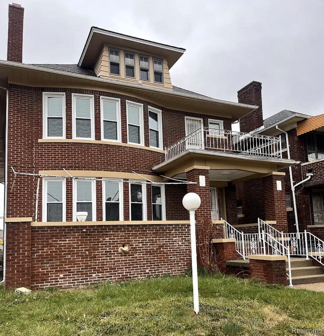 2286, Calvert, Detroit, Michigan, 48206
