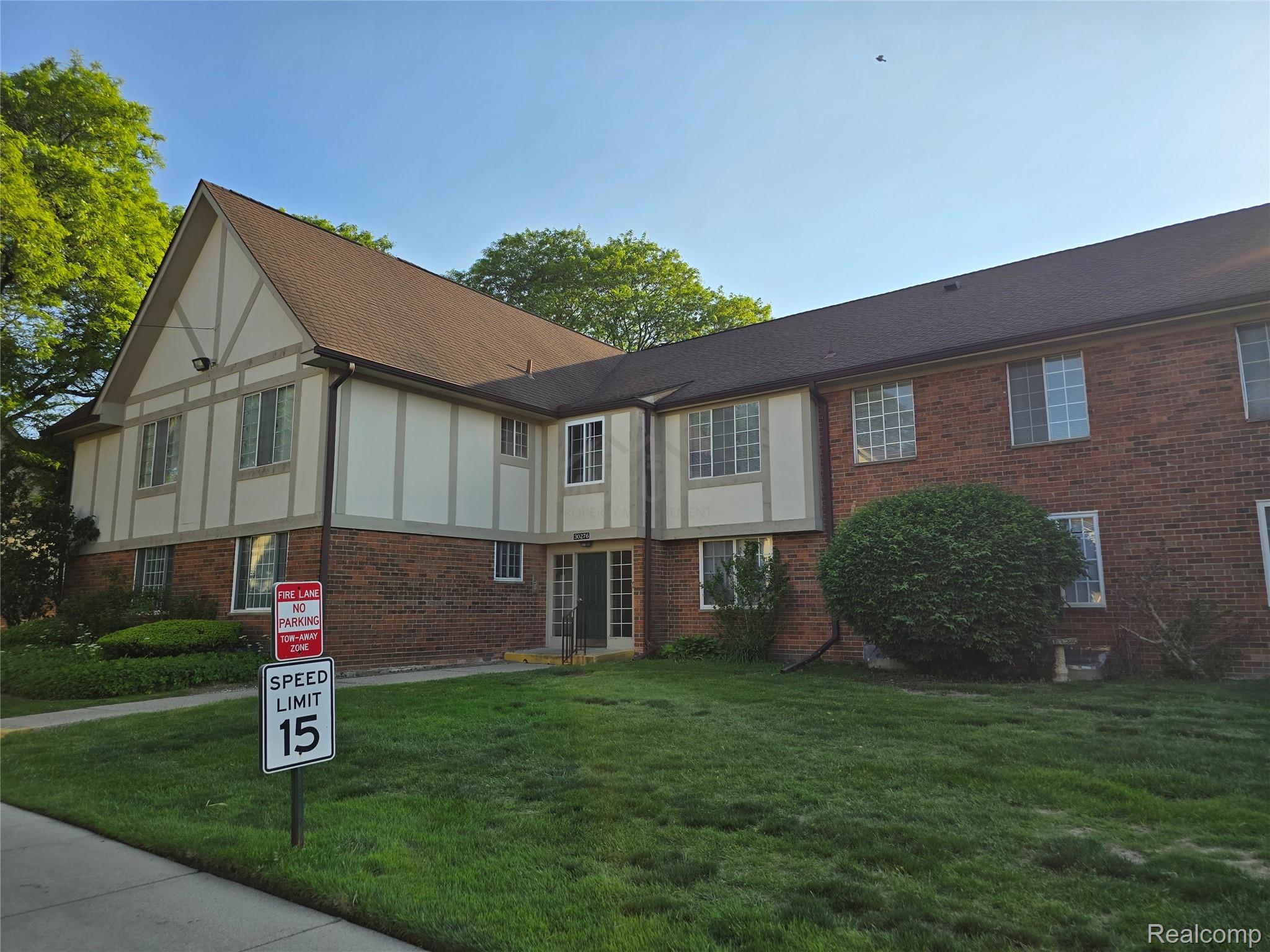 30276, Southfield, #215, Southfield, Michigan, 48076