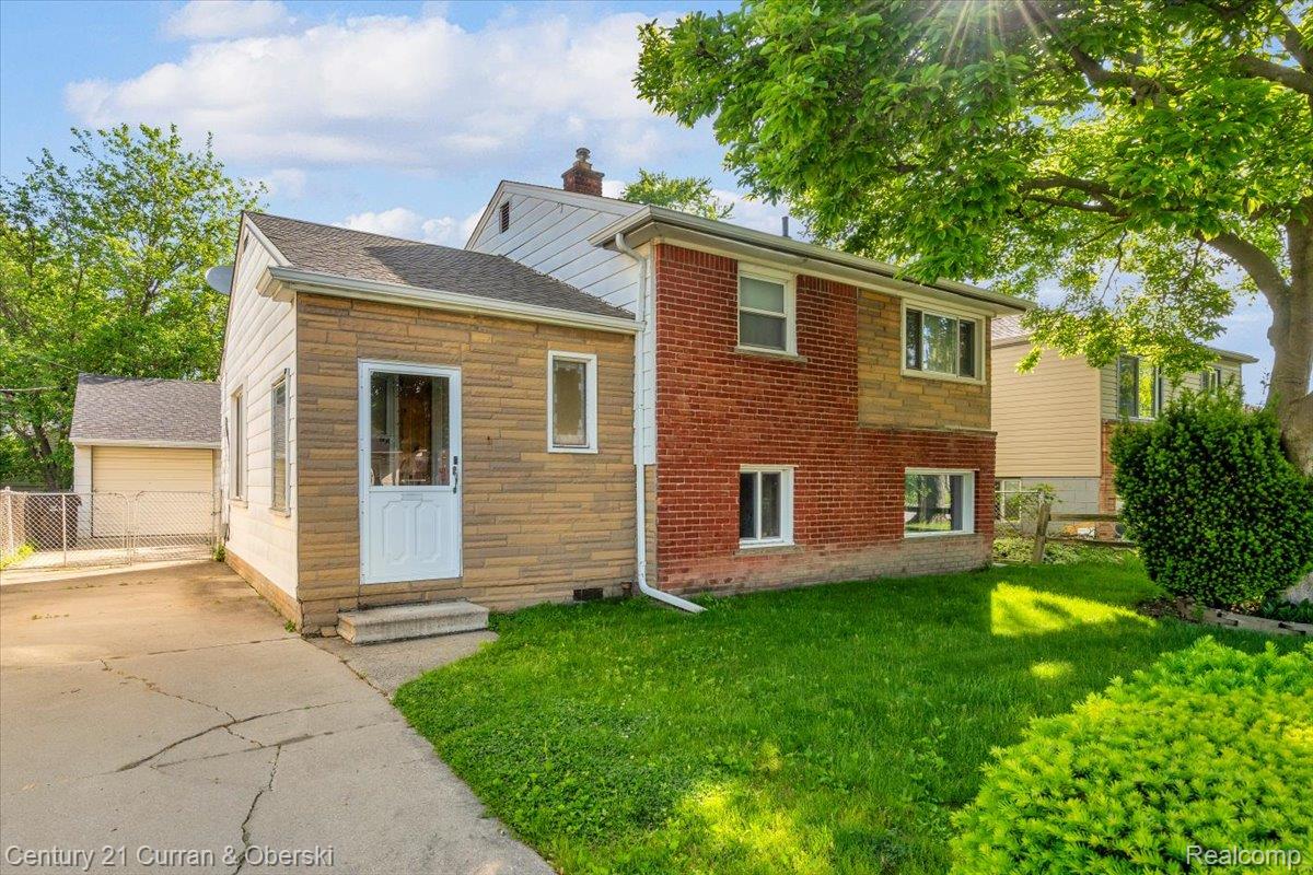 15110, Hanfor, Allen Park, Michigan, 48101