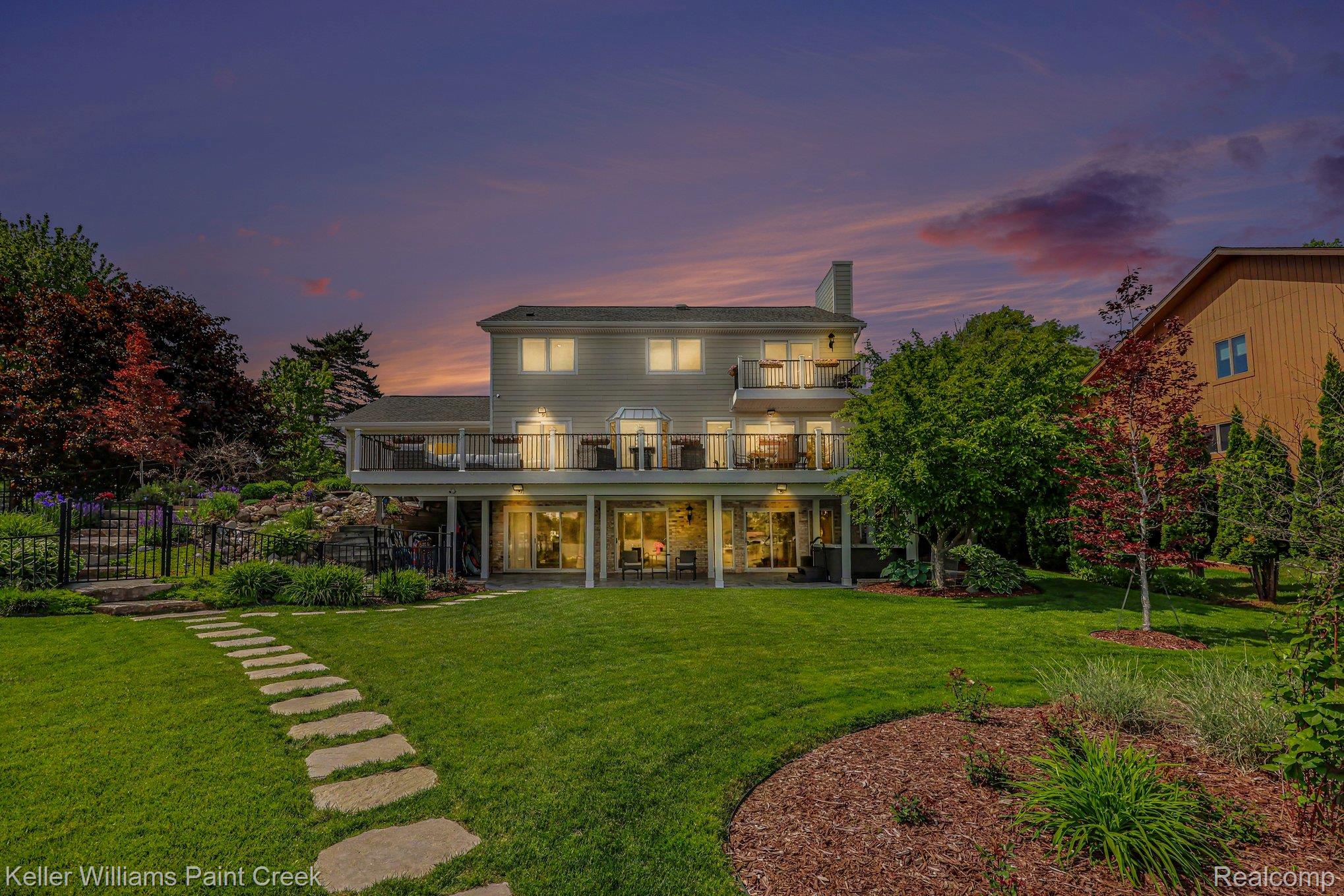 2560, Browning, Lake Orion, Michigan, 48360