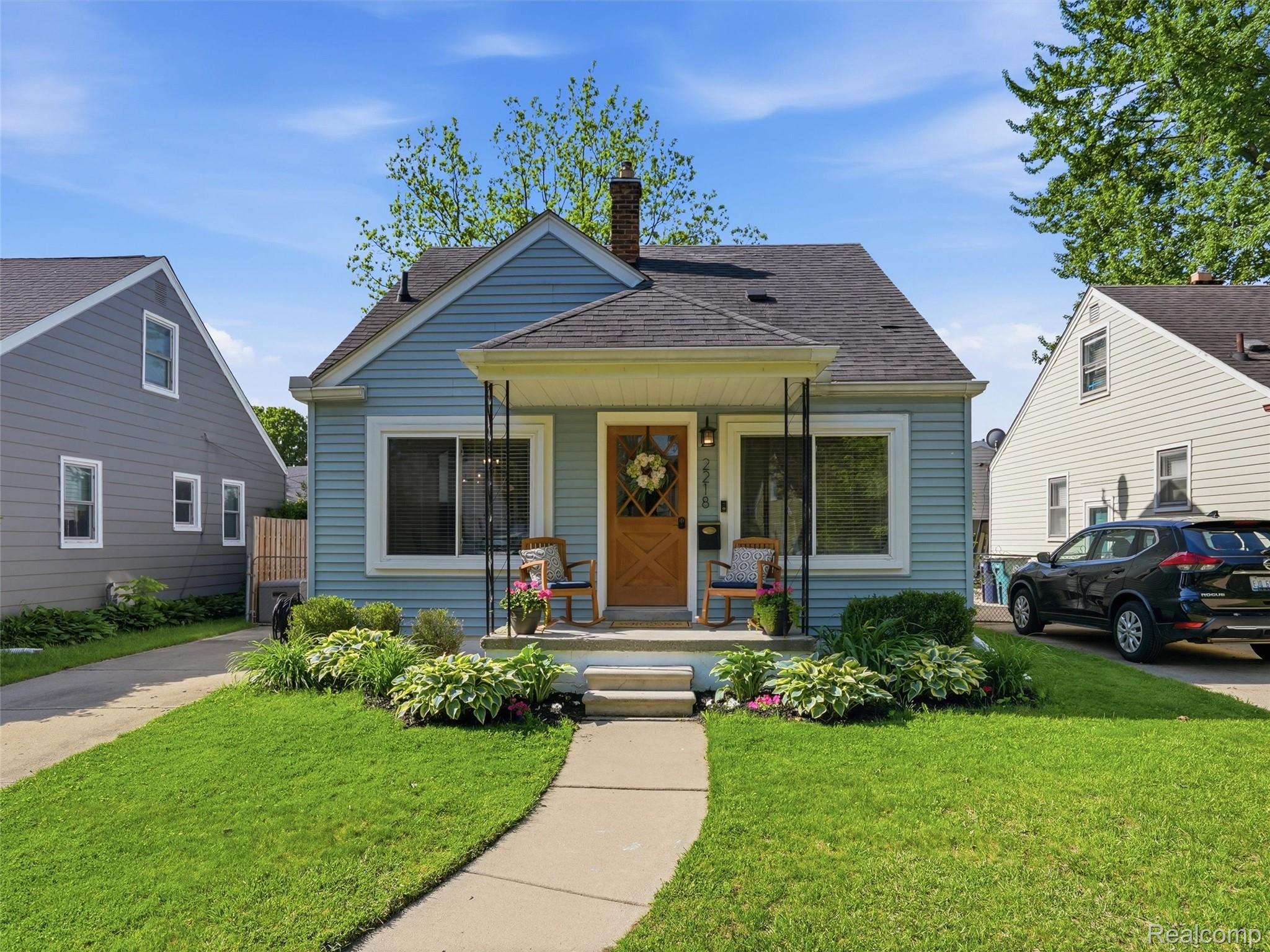 2218, Sprague, Royal Oak, Michigan, 48067