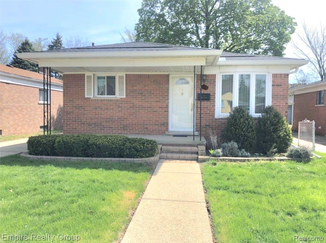 6556, Drexel, Dearborn Heights, Michigan, 48127