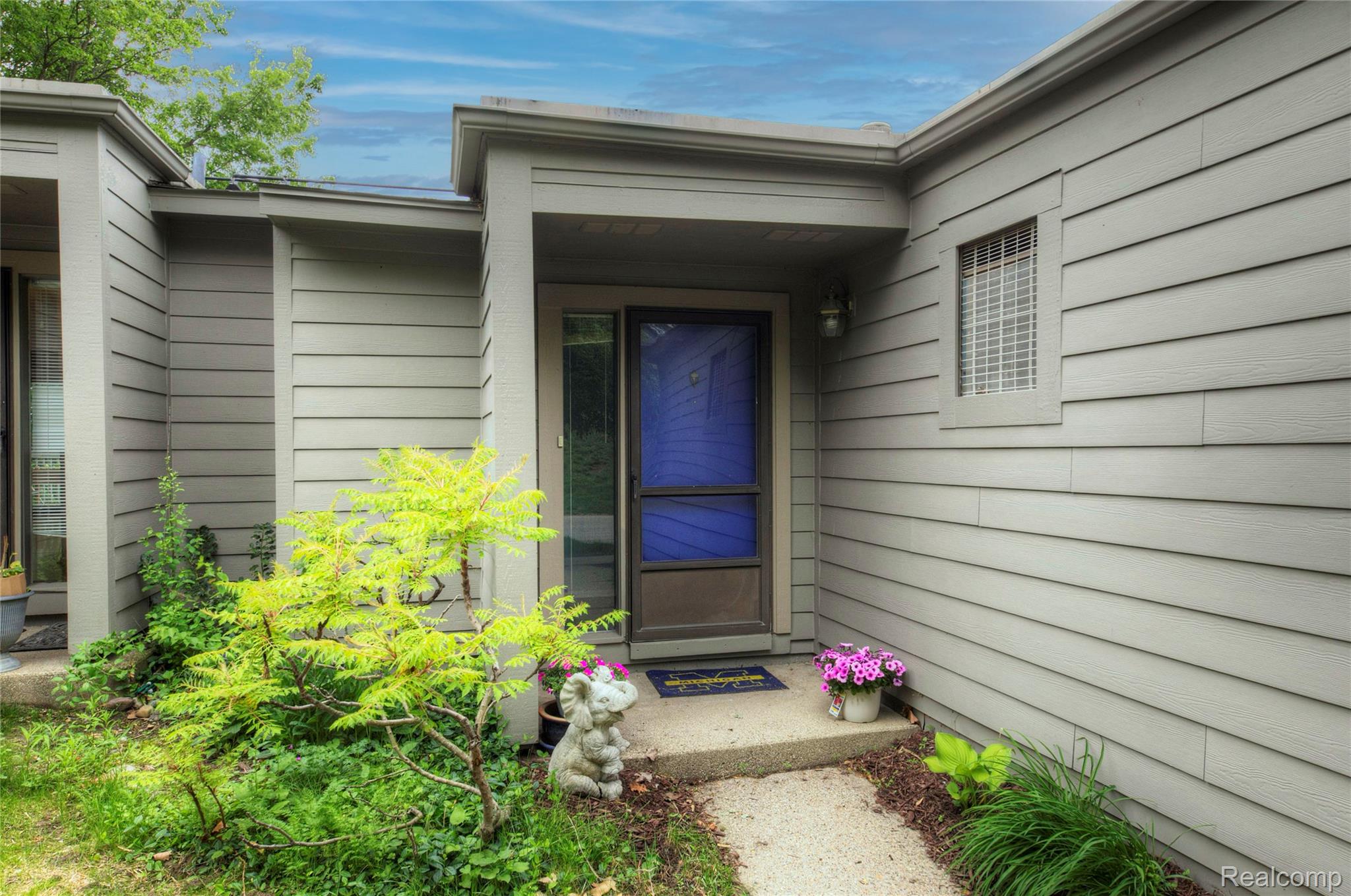 671, Watersedge, Ann Arbor, Michigan, 48105