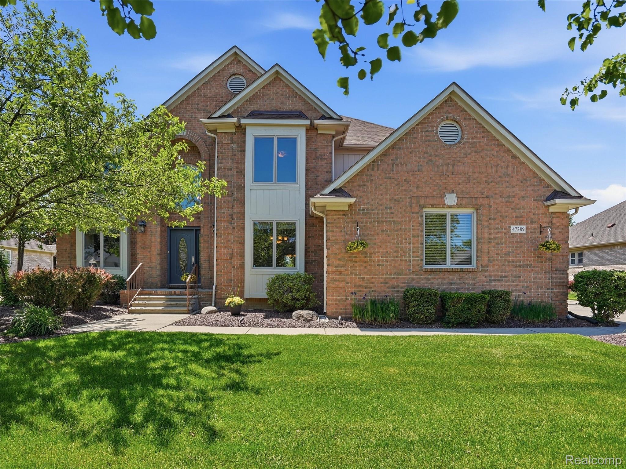 47289, Robins Nest, Utica, Michigan, 48315