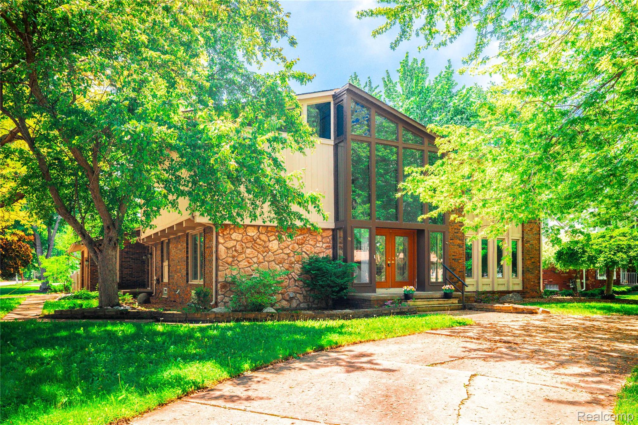 8027, Berkshire, Grosse Ile, Michigan, 48138