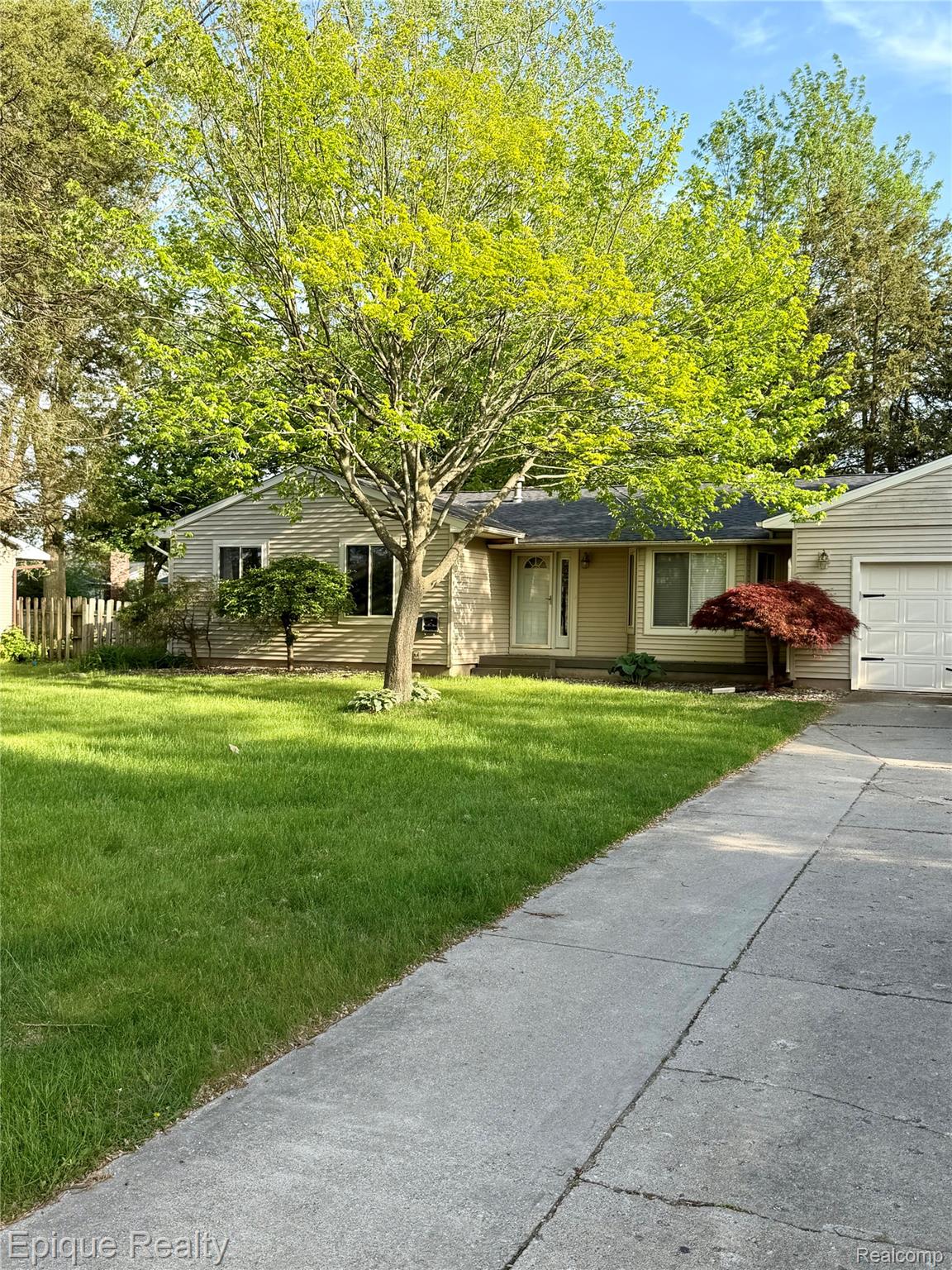 620, Carpenter, Flushing, Michigan, 48433