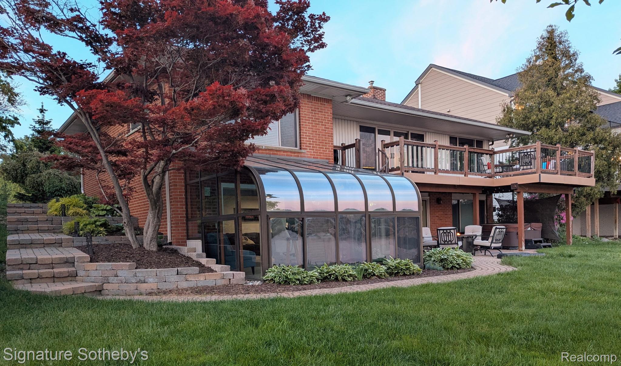 2497, Walton, Waterford, Michigan, 48329
