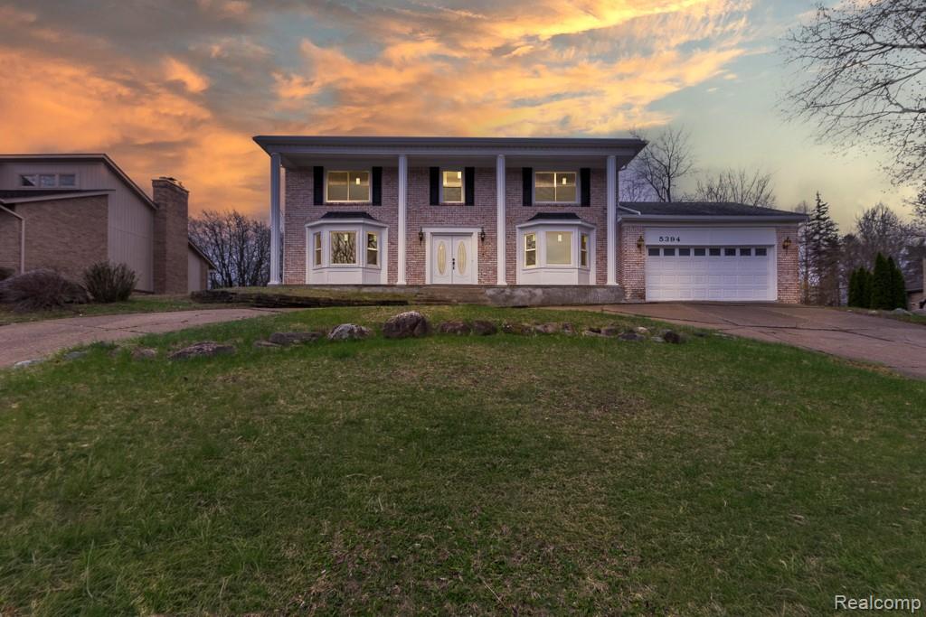 5394, Pond Bluff, West Bloomfield, Michigan, 48323