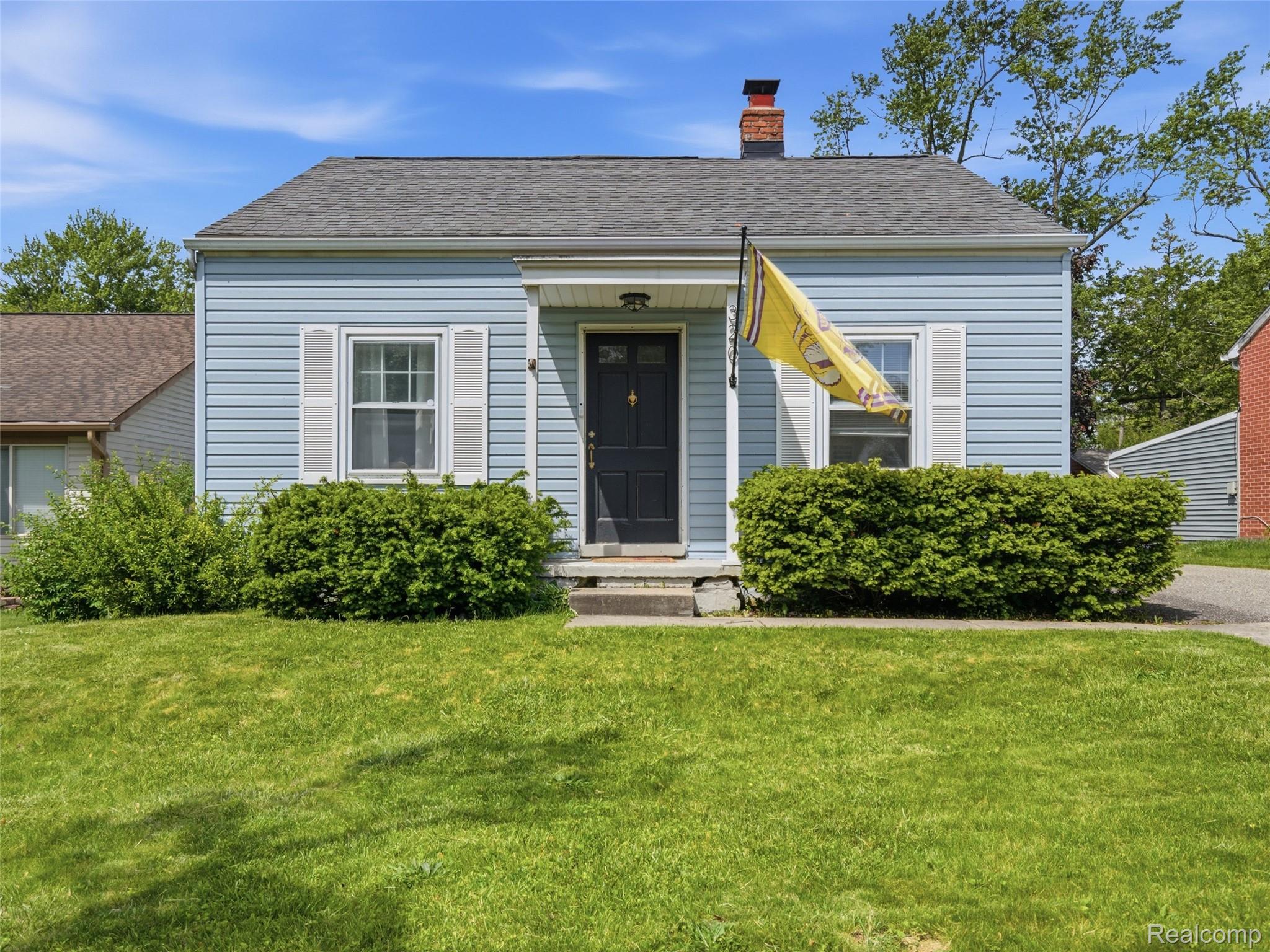 320, Avery, Waterford, Michigan, 48328