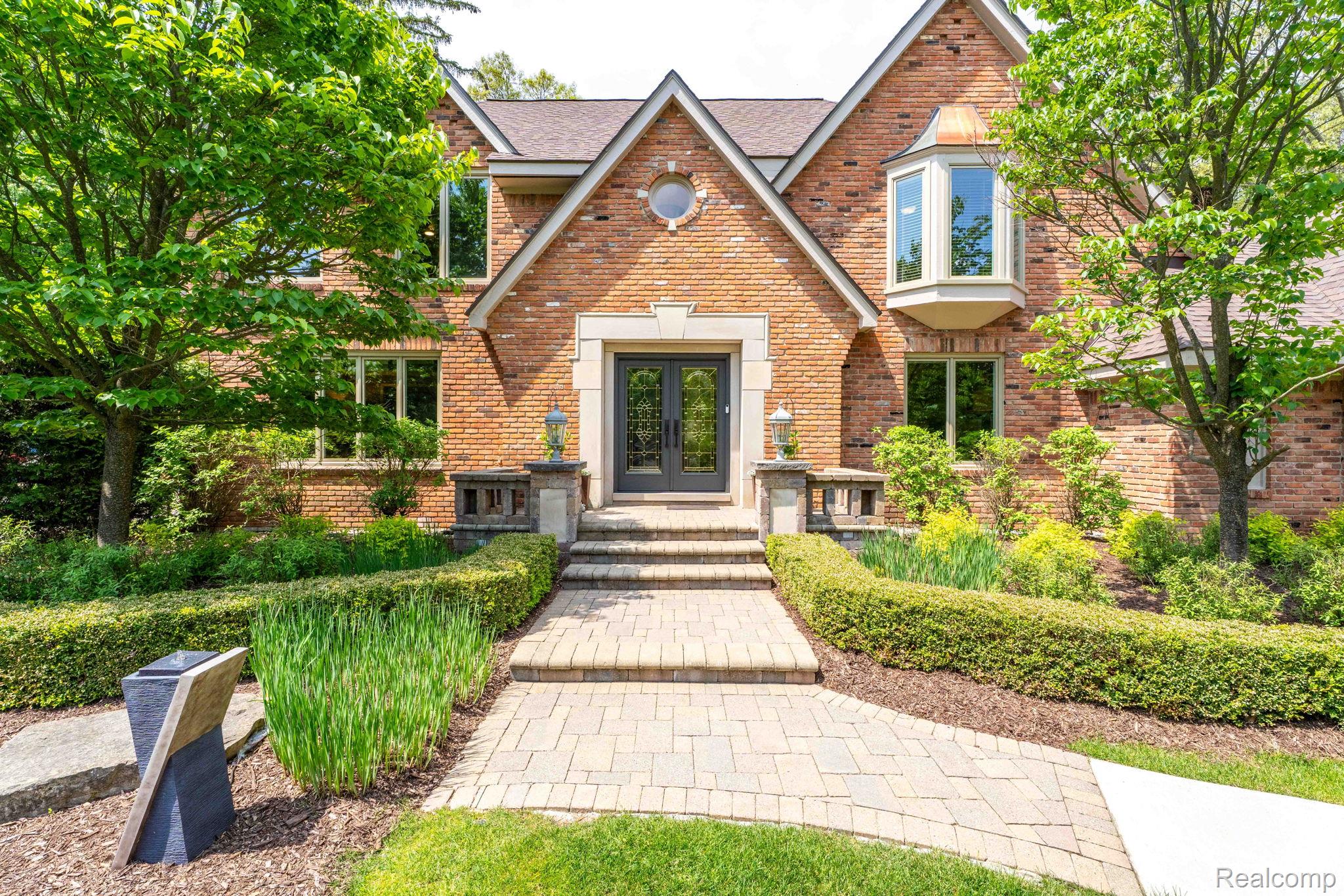 121, Grosse Pines, Rochester Hills, Michigan, 48309