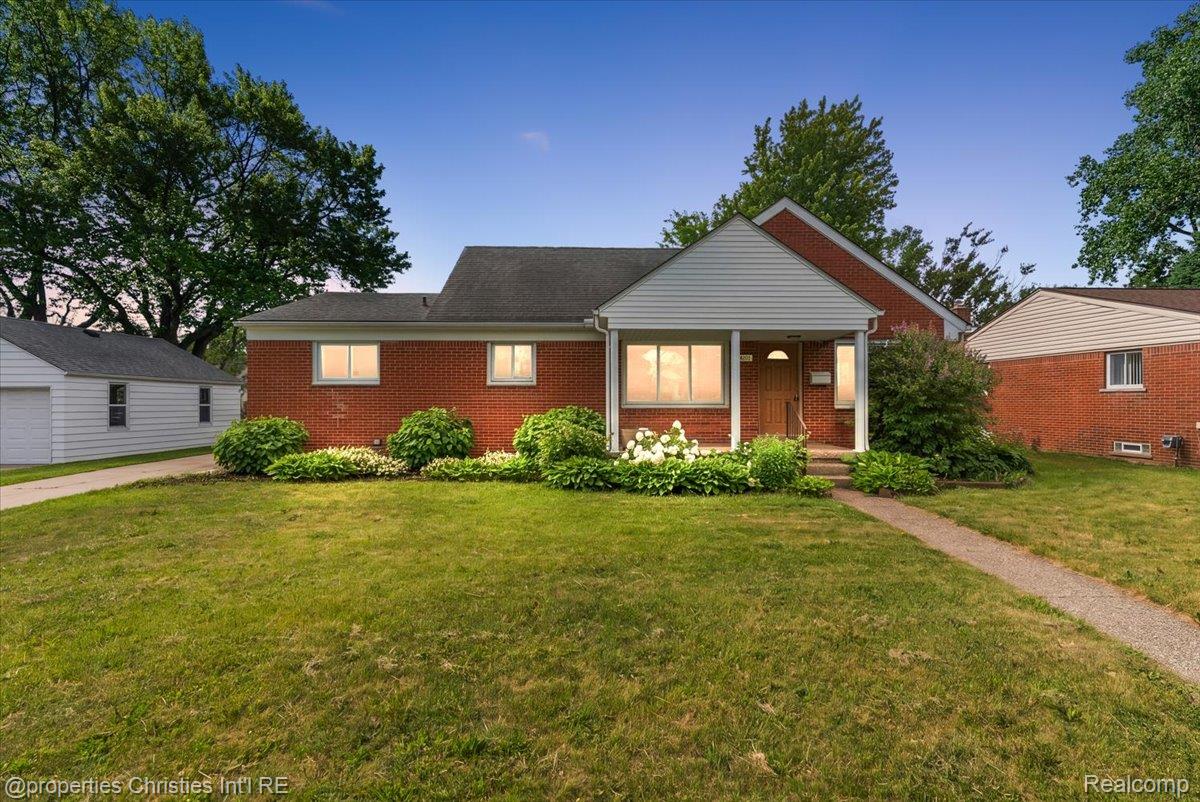 14201, Kingston, Oak Park, Michigan, 48237