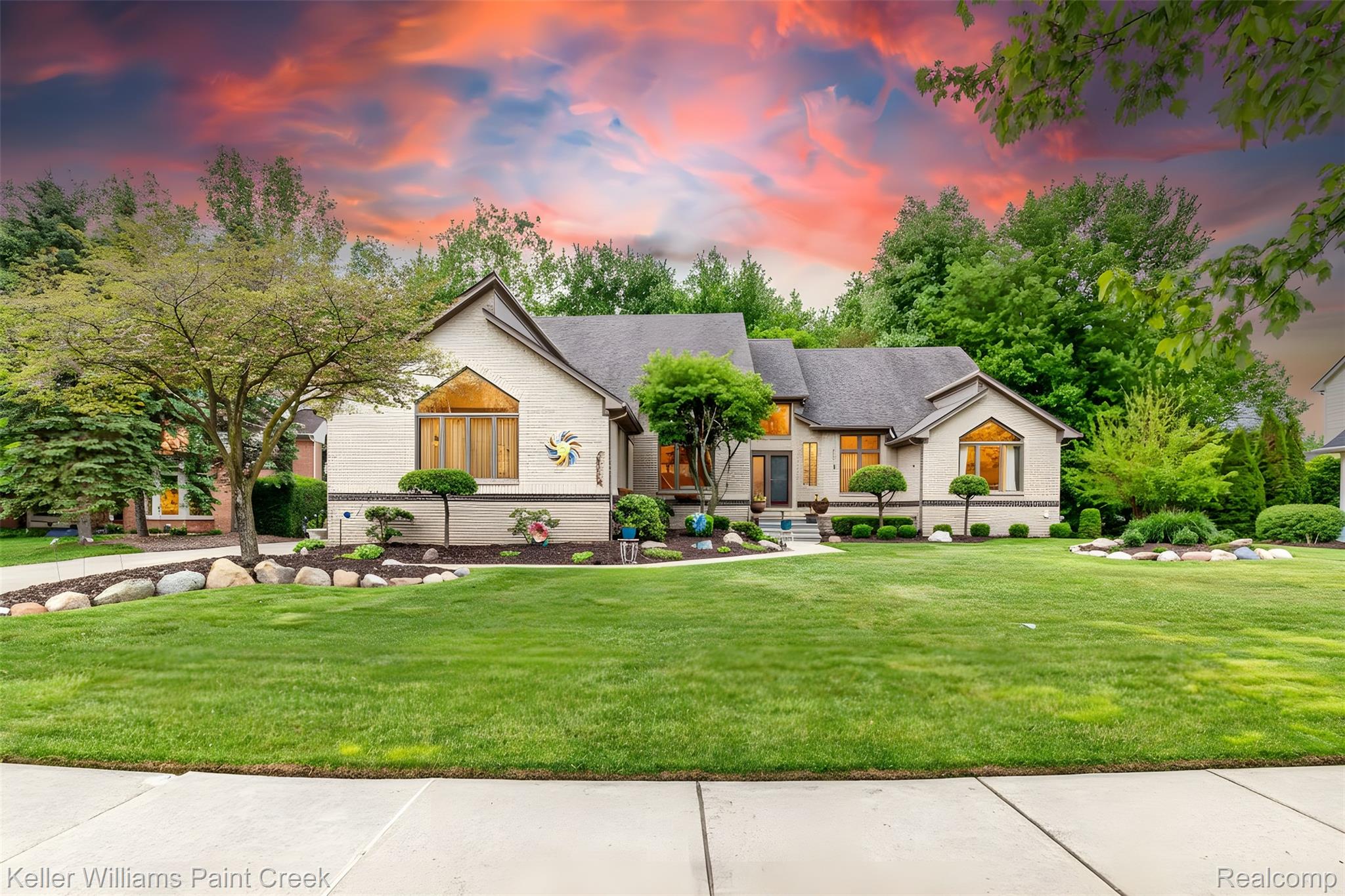 43737, Saint Julian, Sterling Heights, Michigan, 48314