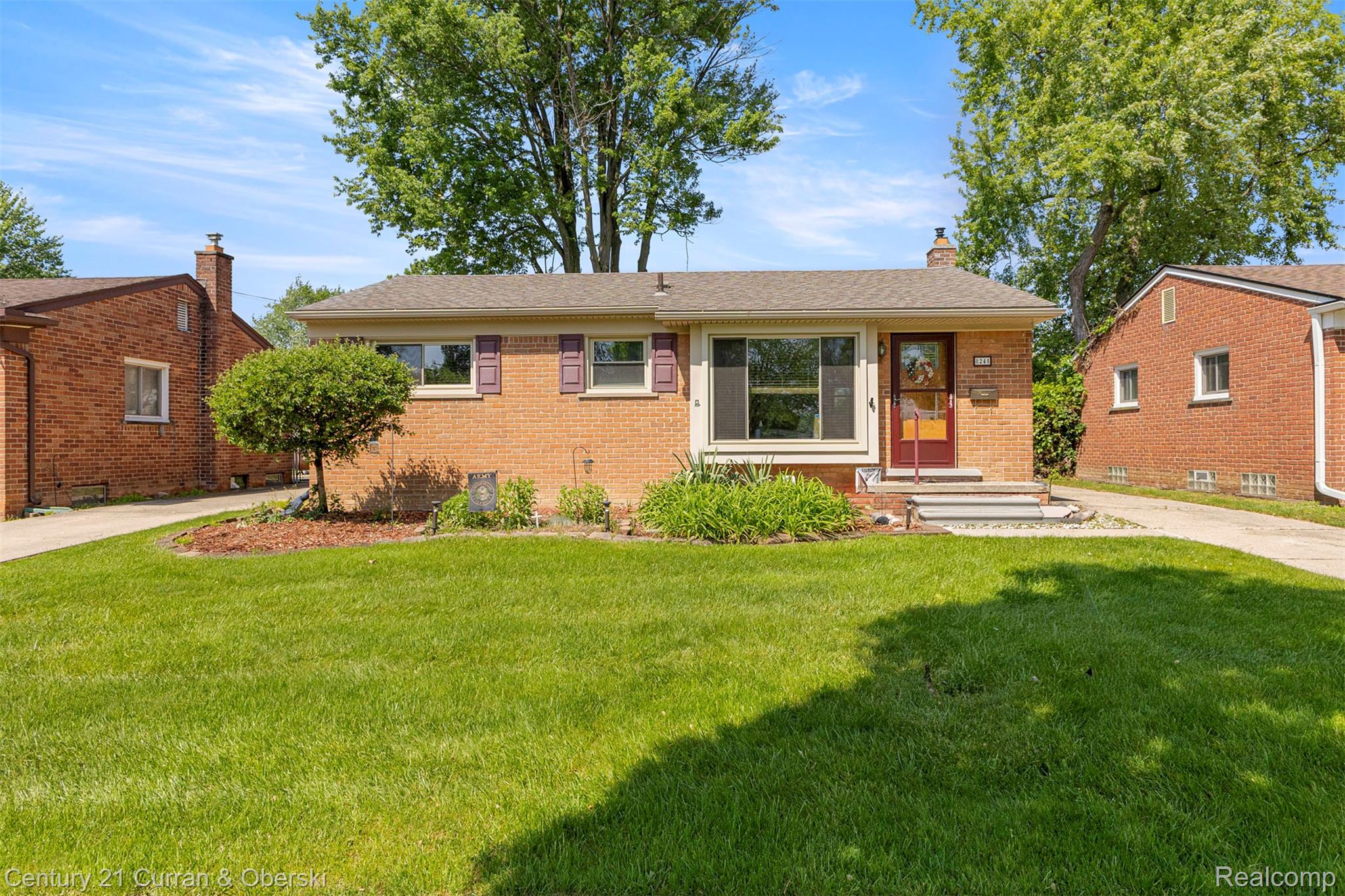 8245, Hubbard, Westland, Michigan, 48185