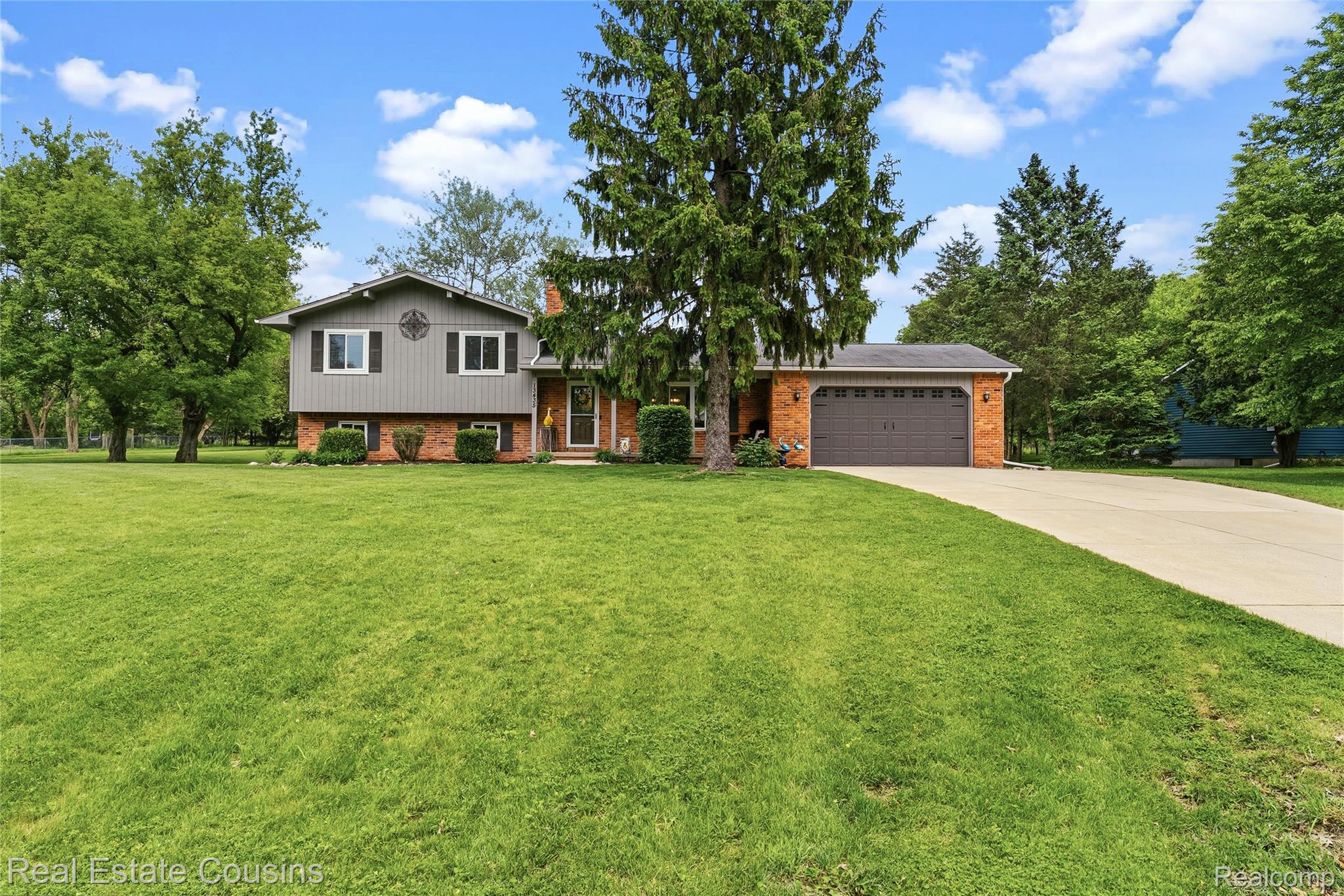 13435, Lakebrook, Fenton, Michigan, 48430