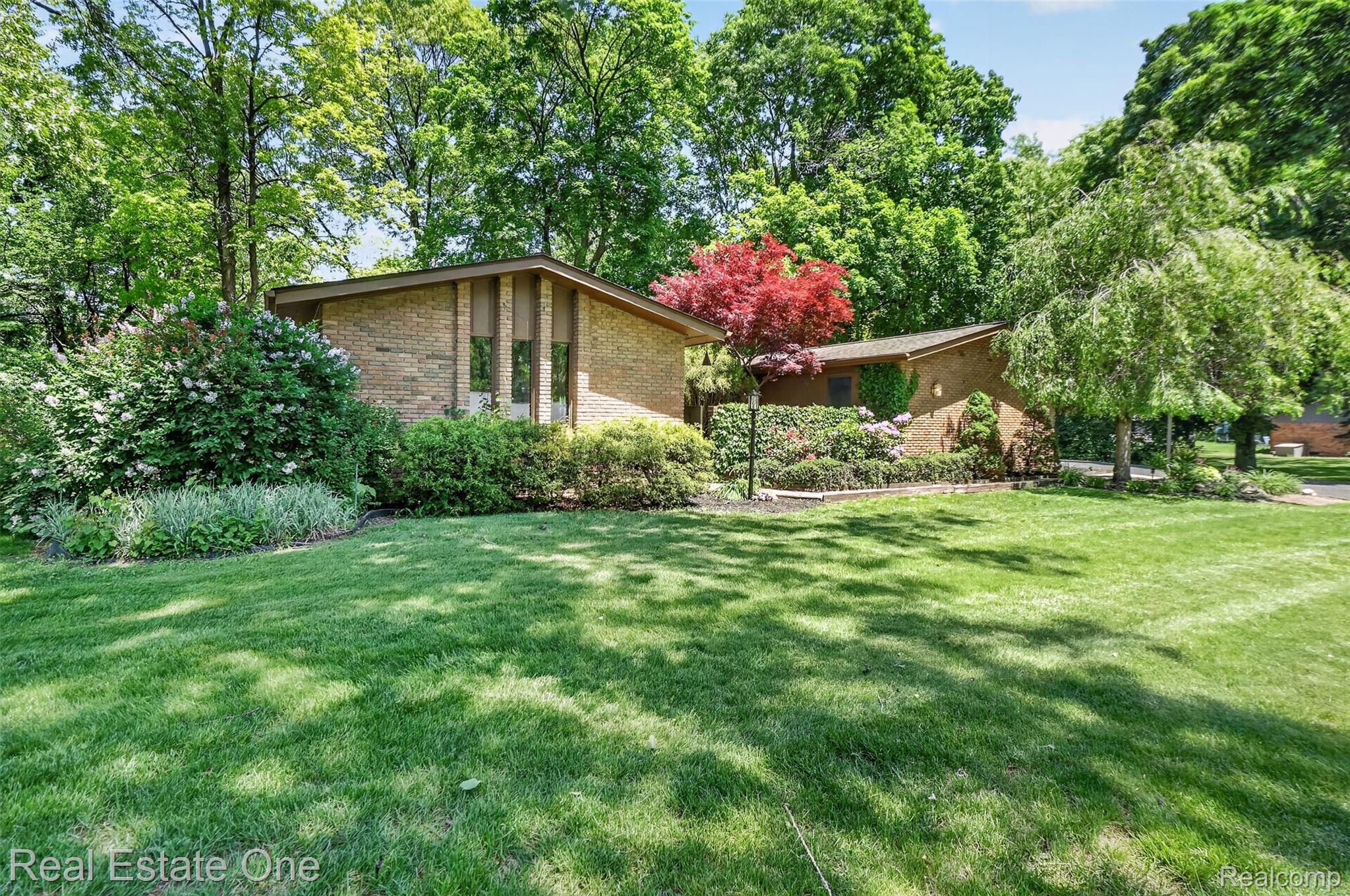 1309, Ashover, Bloomfield Hills, Michigan, 48304