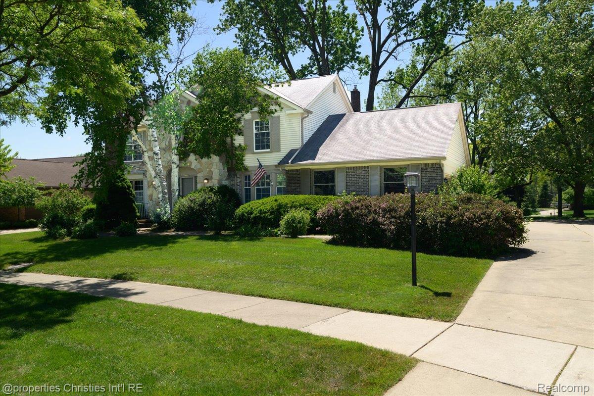 2901, Shadywood, Troy, Michigan, 48098