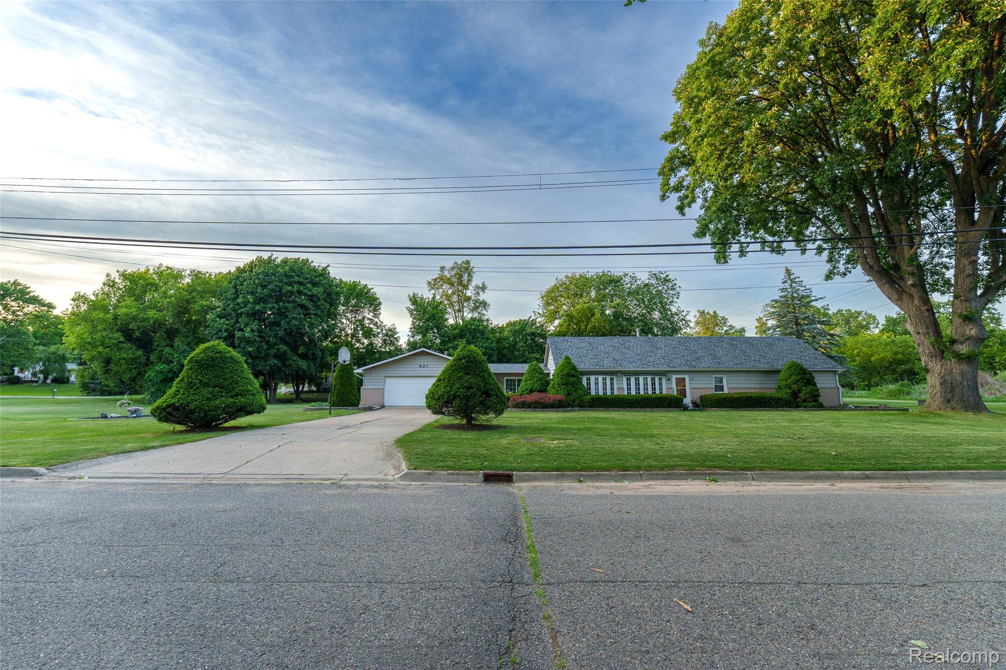 921, Northfield, Pontiac, Michigan, 48340