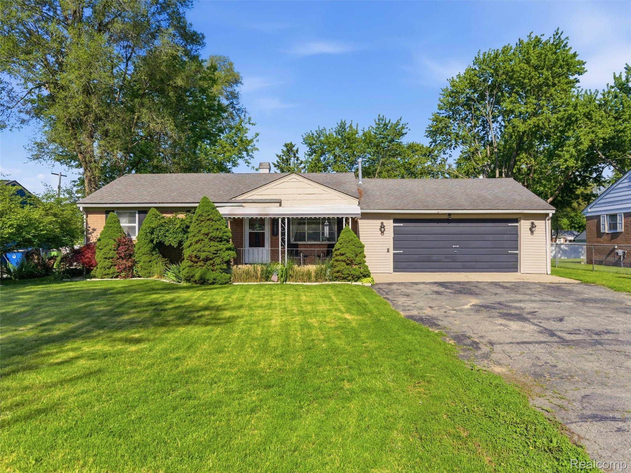 3557, Frankman, Waterford, Michigan, 48329