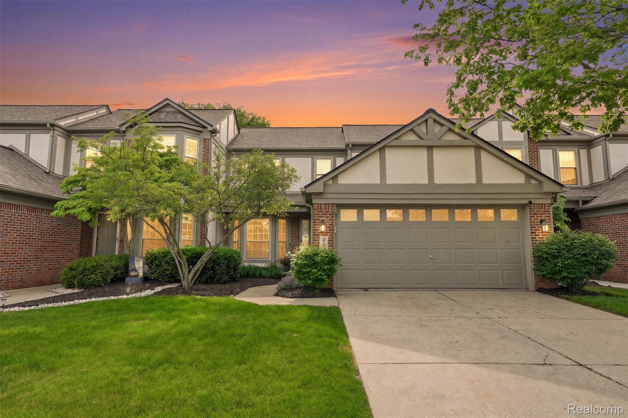2216, Lone Wolf, #138, Canton, Michigan, 48188