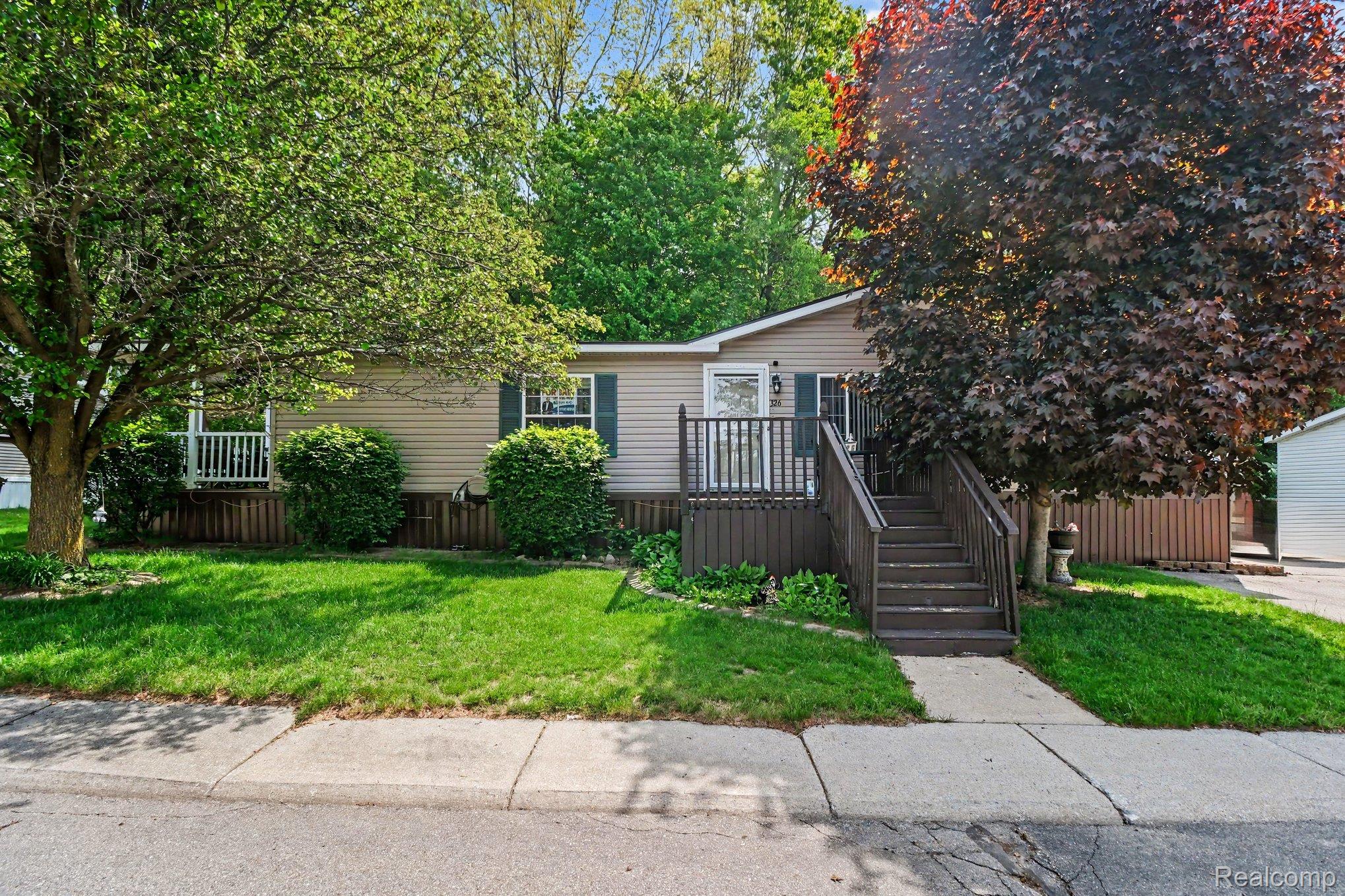 326, Basket Br, Oxford, Michigan, 48371