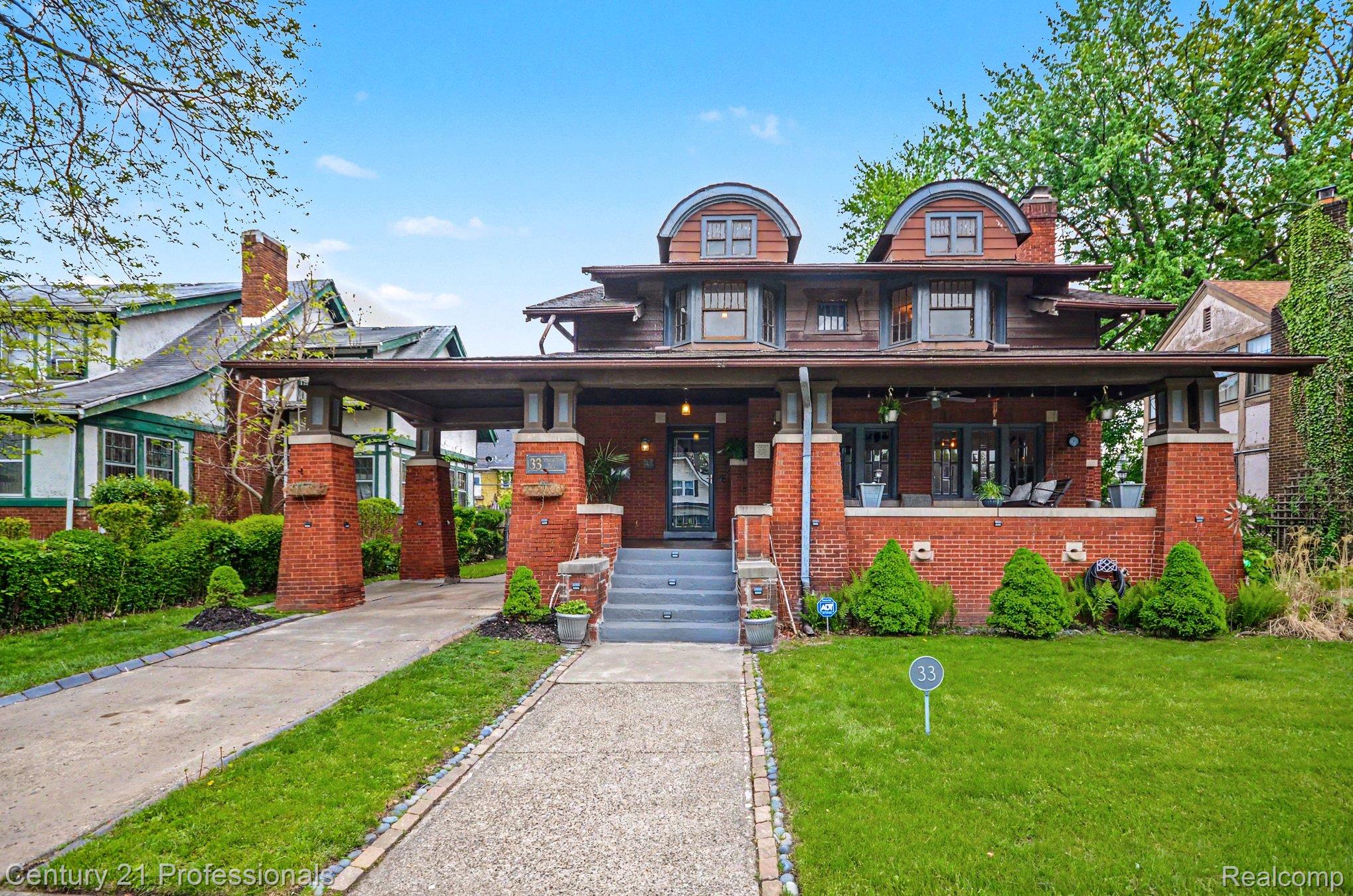 33, Moss, Highland Park, Michigan, 48203