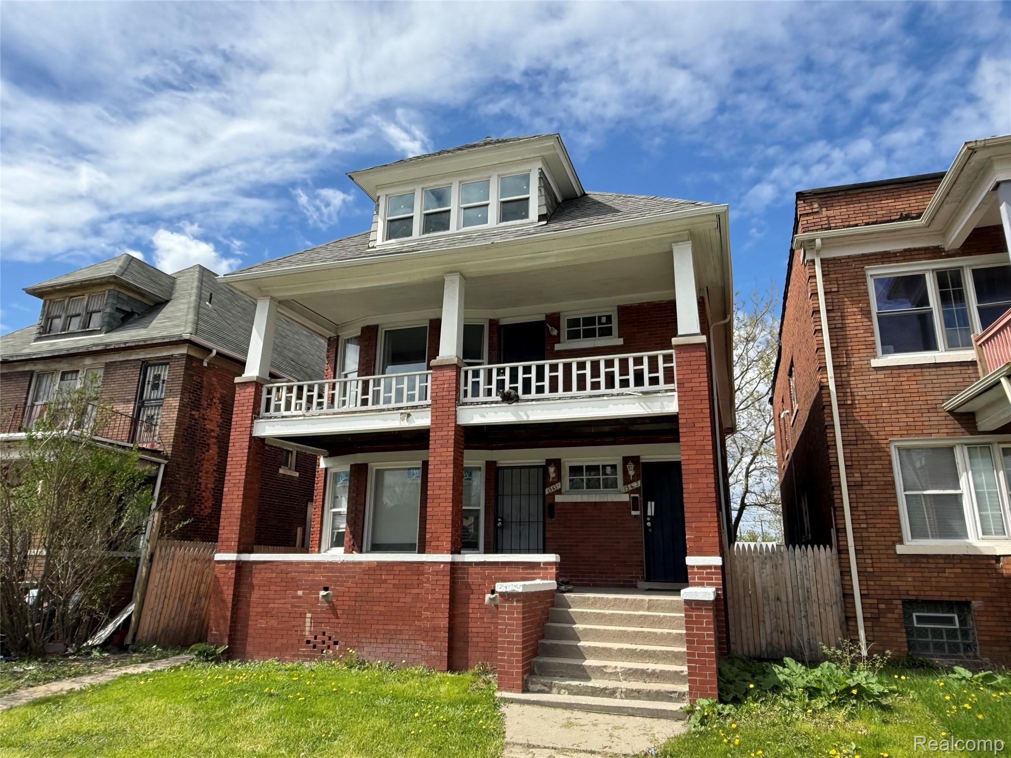 1561, Grand, Detroit, Michigan, 48208