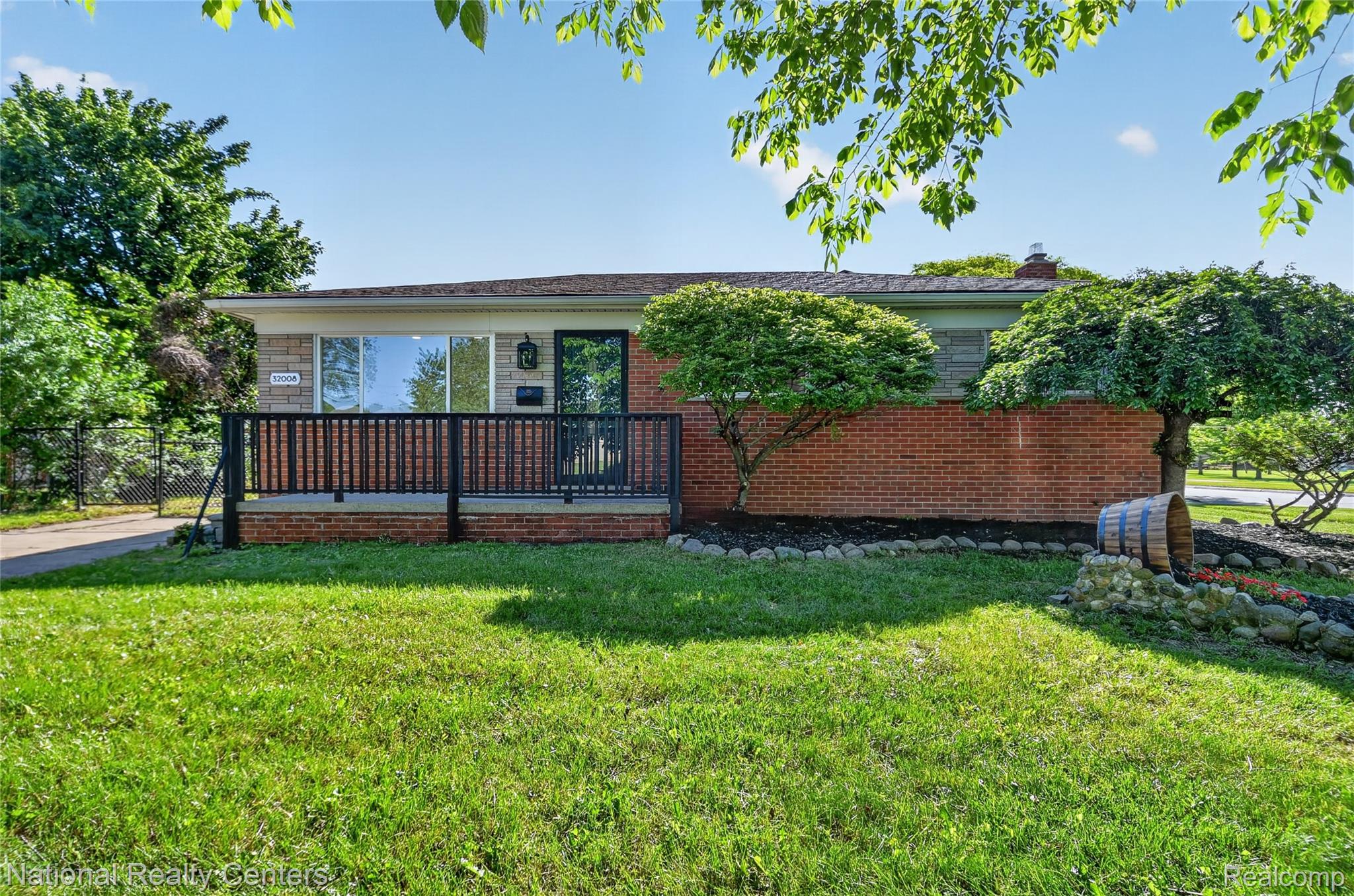 32008, Bunert, Warren, Michigan, 48088