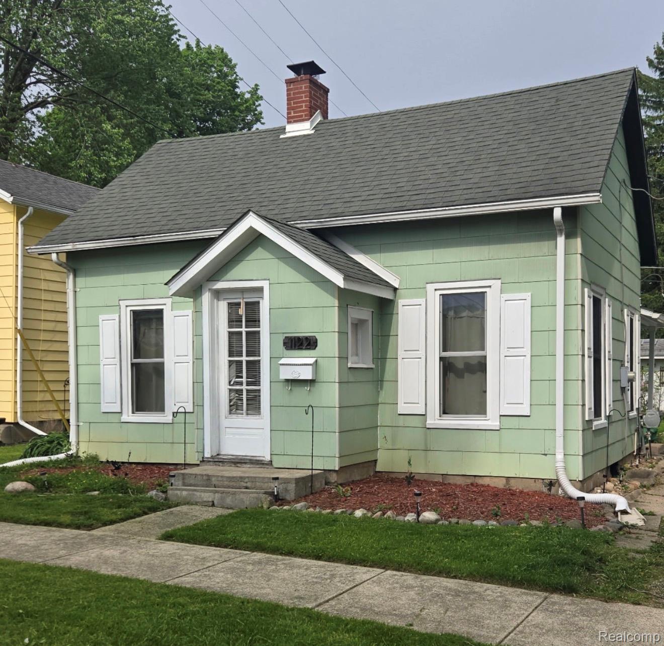 1122, Madison, Lapeer, Michigan, 48446