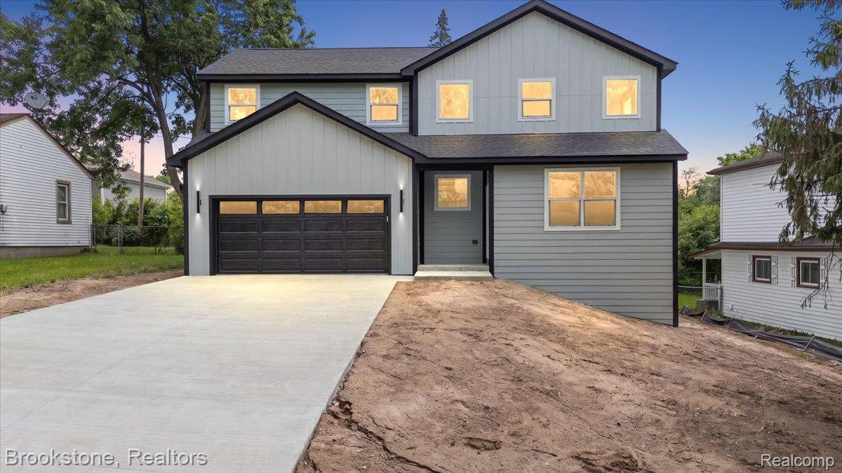 1085, Tecumseh, Waterford, Michigan, 48327