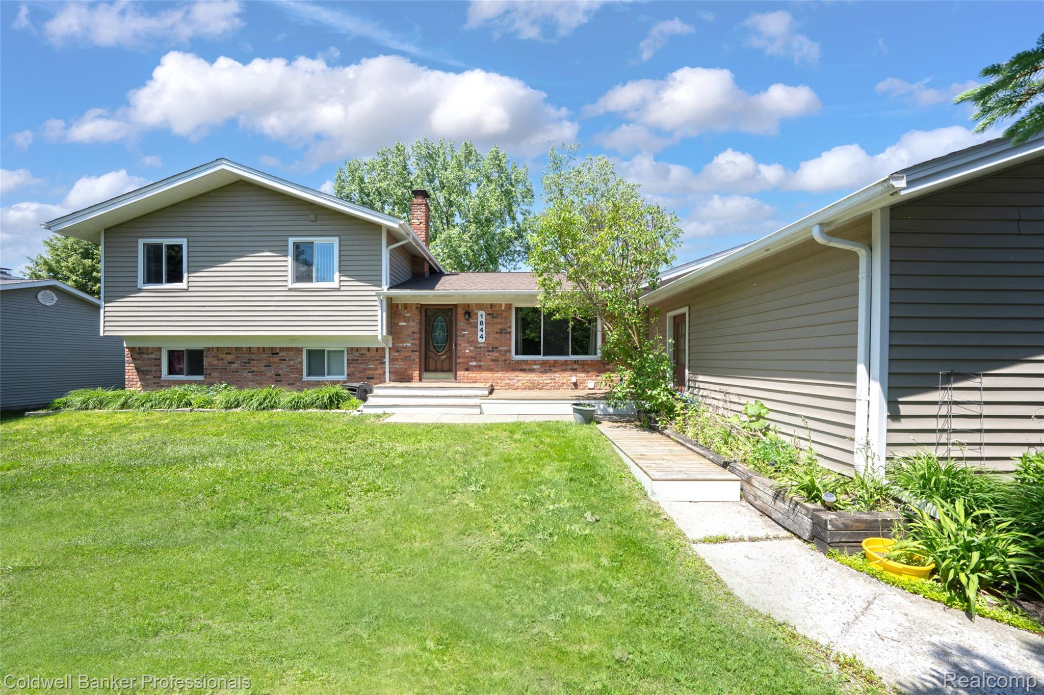 1844, Harwood, Oxford, Michigan, 48371