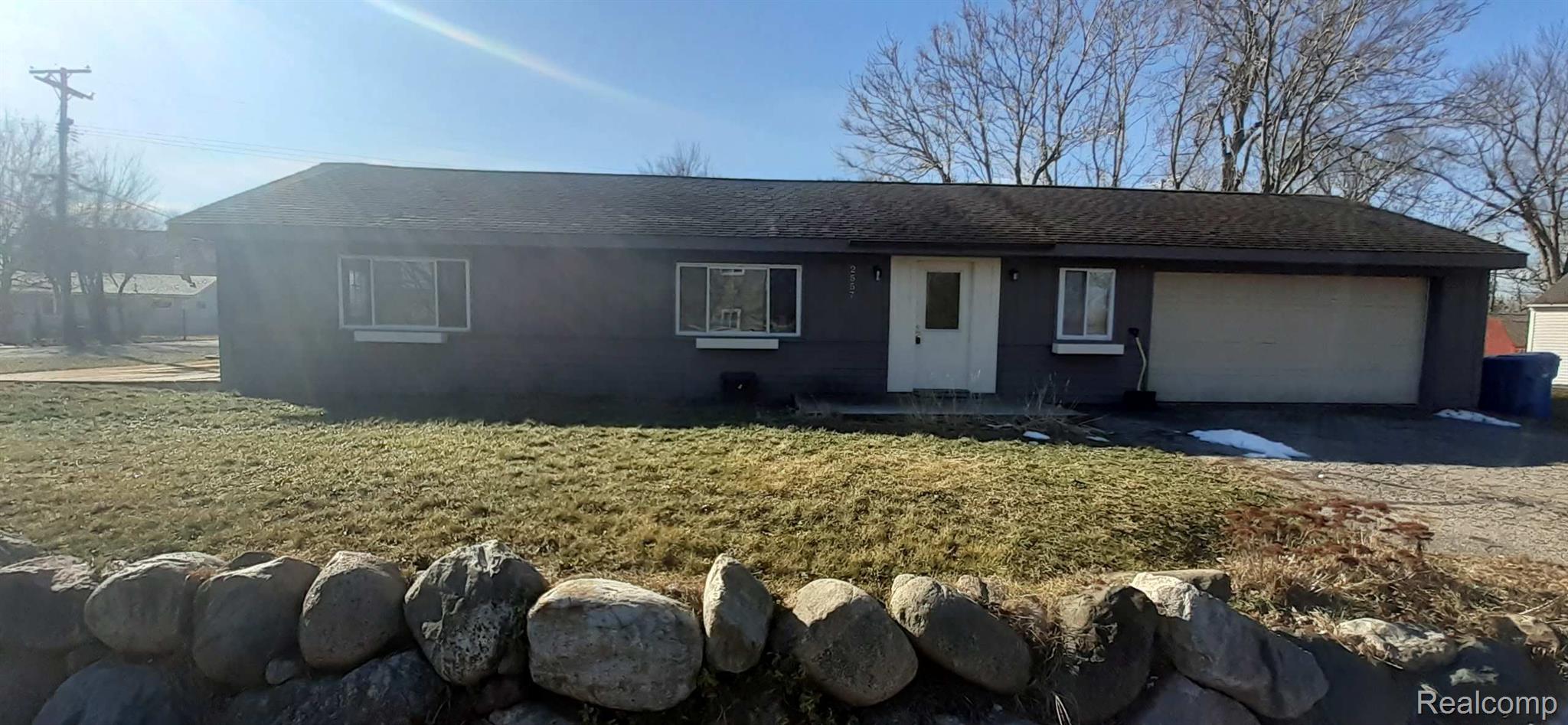 2557, DESMOND, Waterford, Michigan, 48329