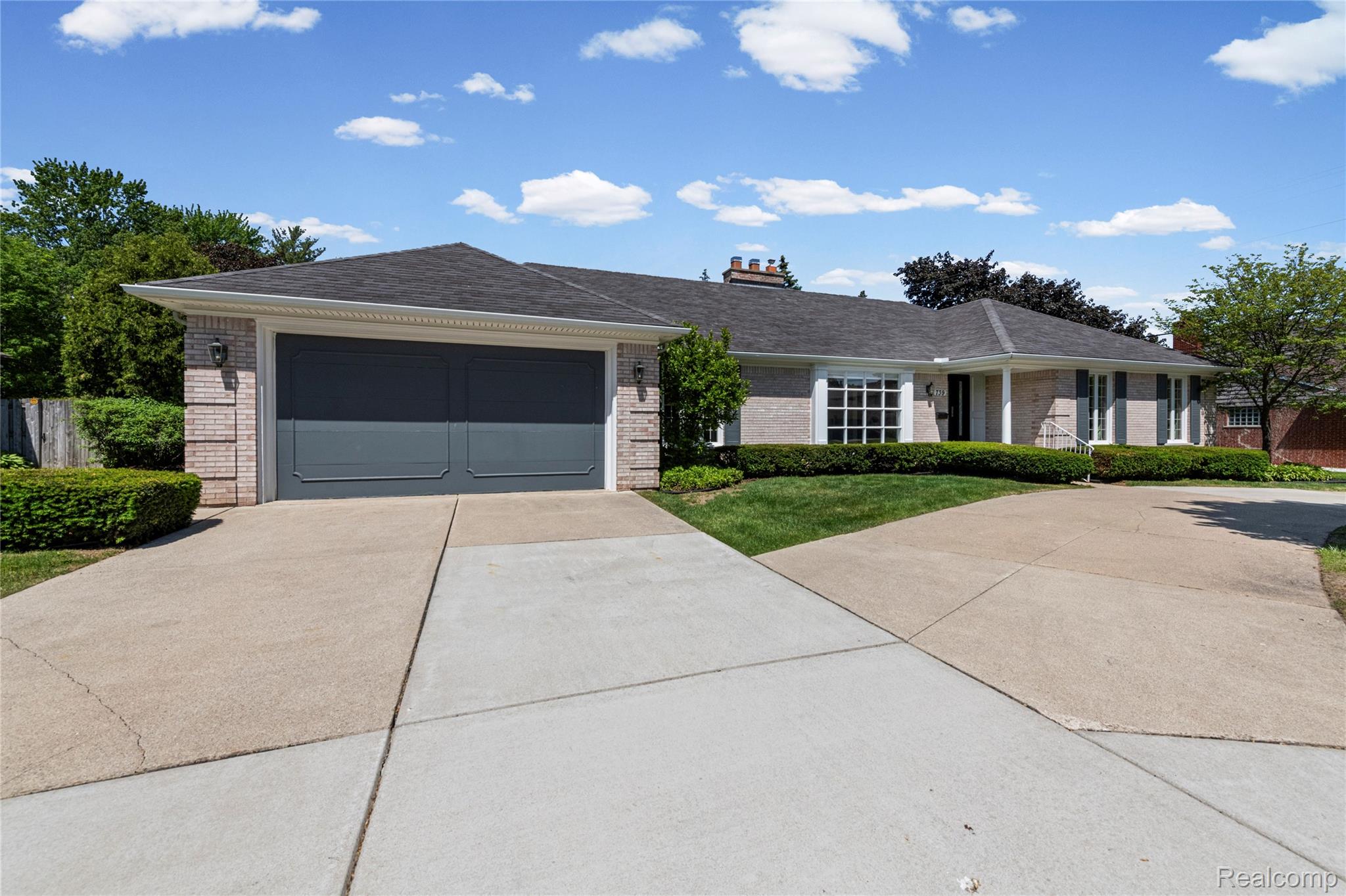 739, Ballantyne, Grosse Pointe Shores, Michigan, 48236