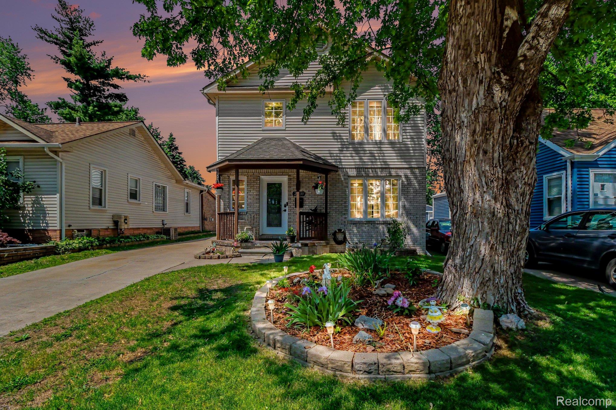 26633, Rialto, Madison Heights, Michigan, 48071