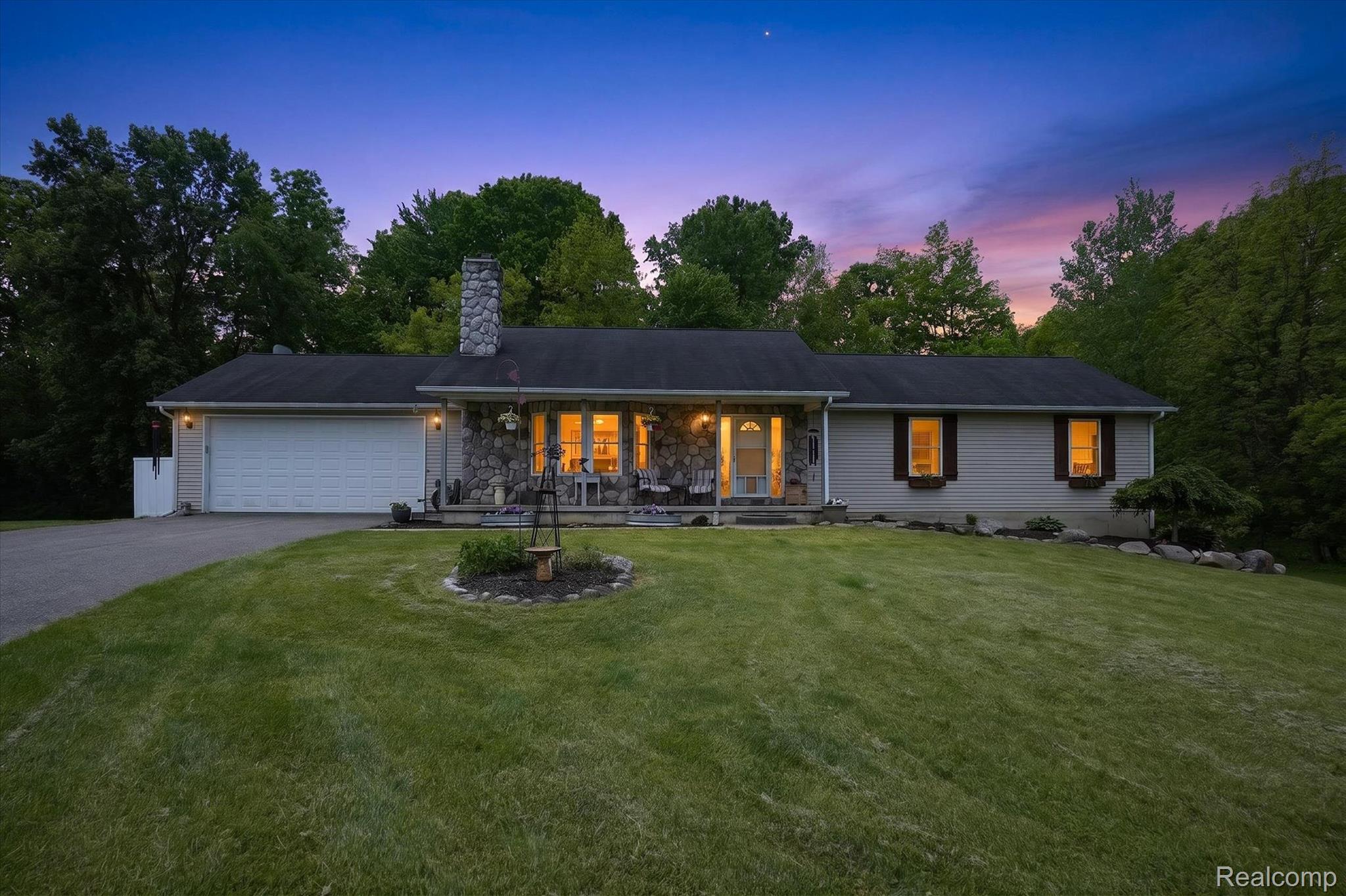 9565, Crofoot, Fowlerville, Michigan, 48836