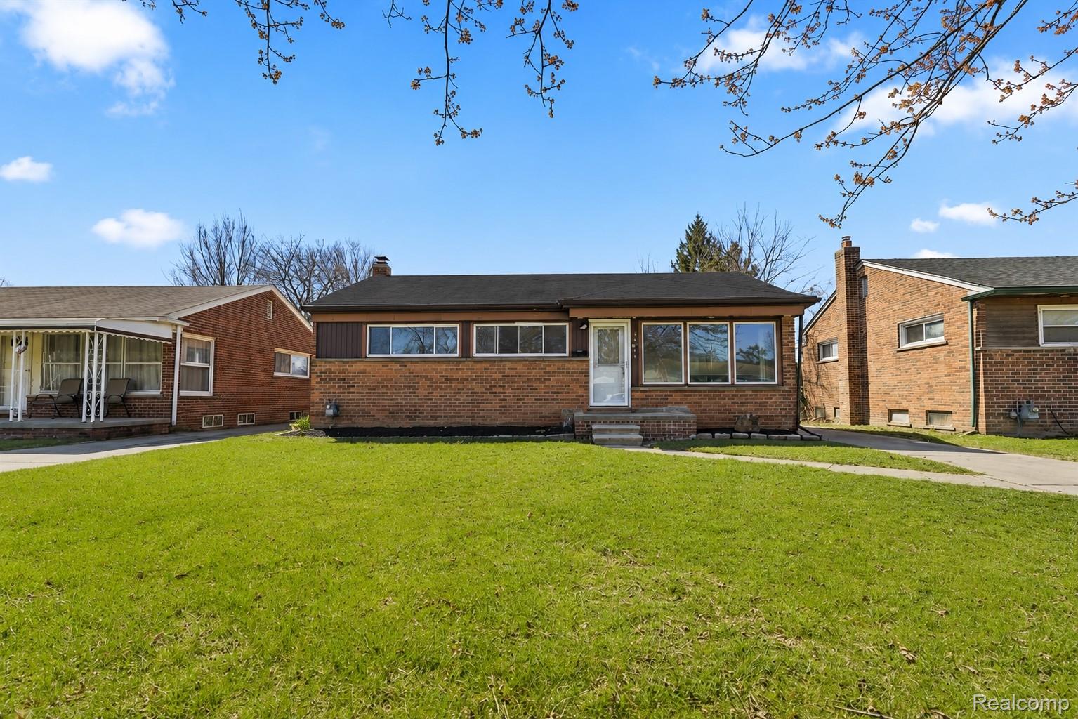 33091, Barton, Garden City, Michigan, 48135