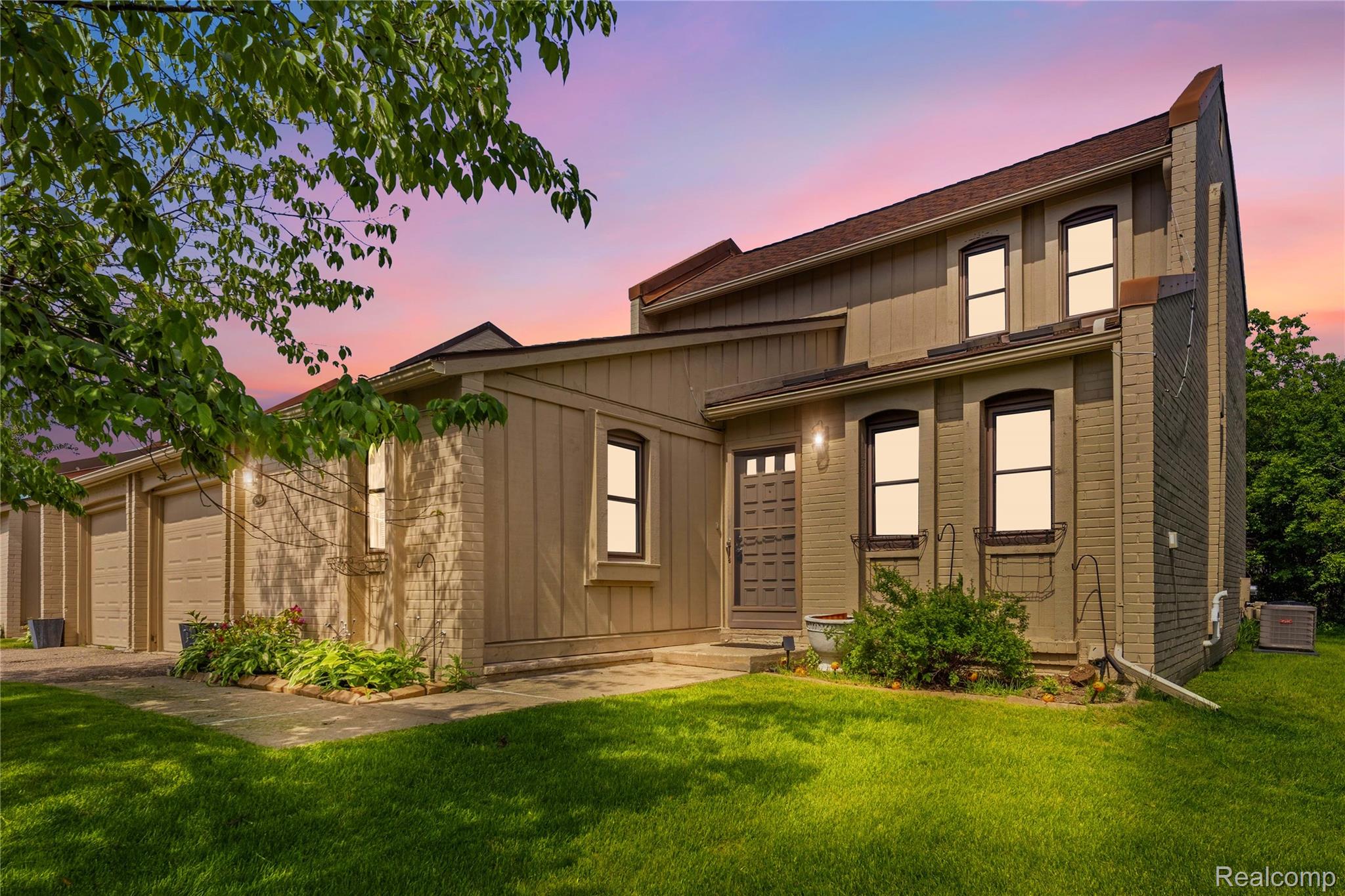 2969, Moon Lake, West Bloomfield, Michigan, 48323