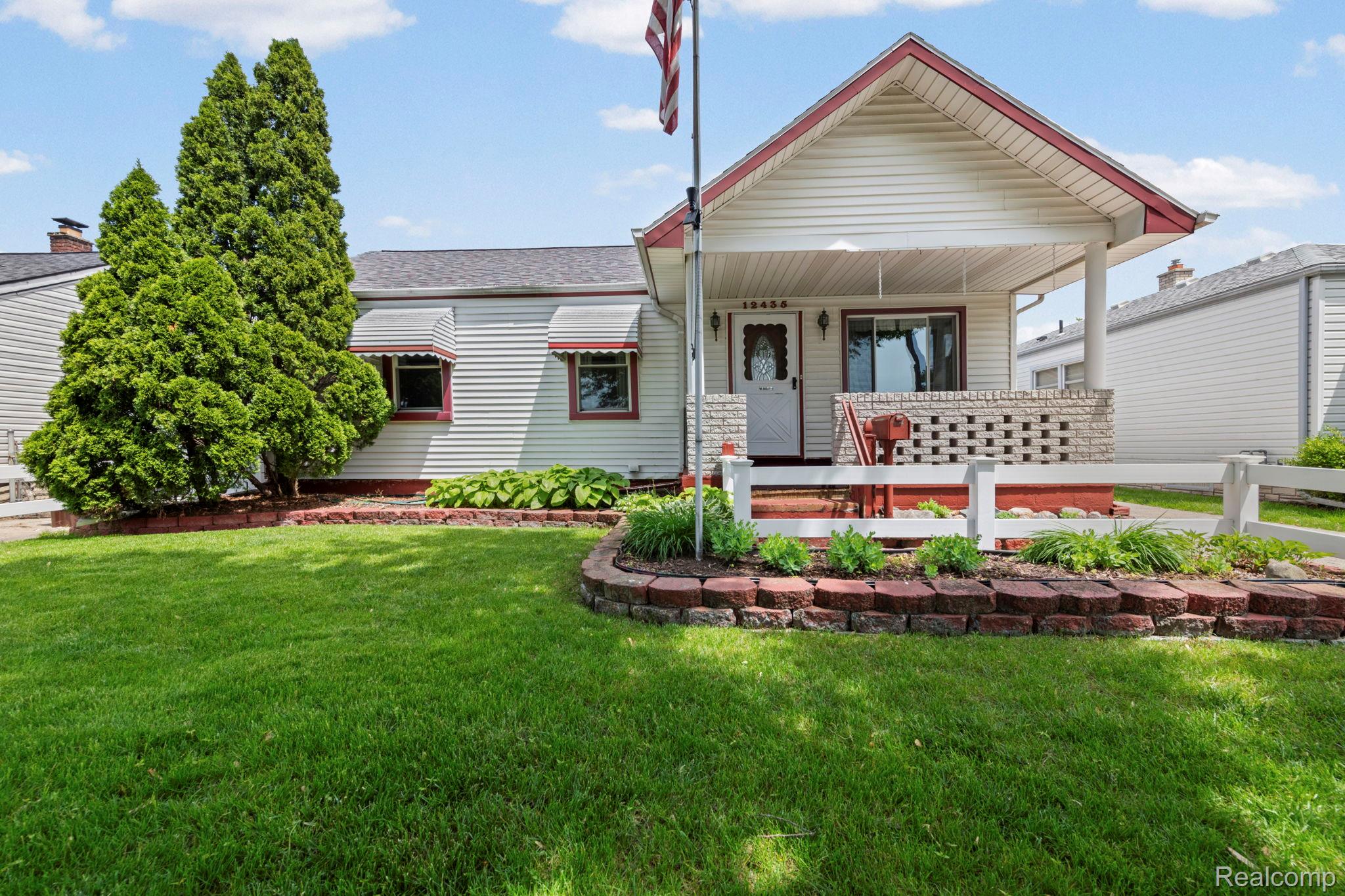 12435, Agnes, Southgate, Michigan, 48195