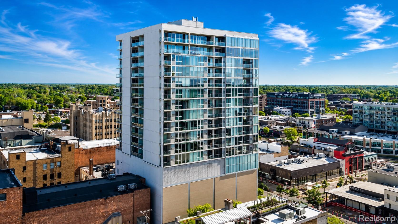 432, Washington, #1804, Royal Oak, Michigan, 48067