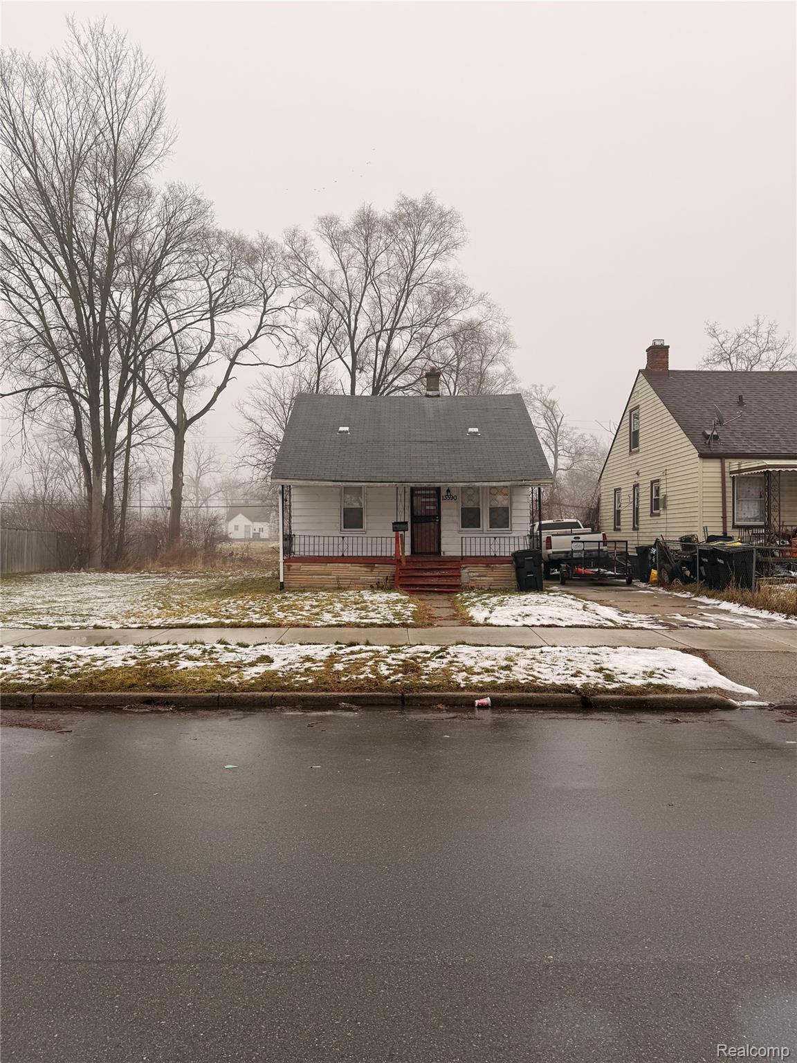 13590, Minock, Detroit, Michigan, 48223
