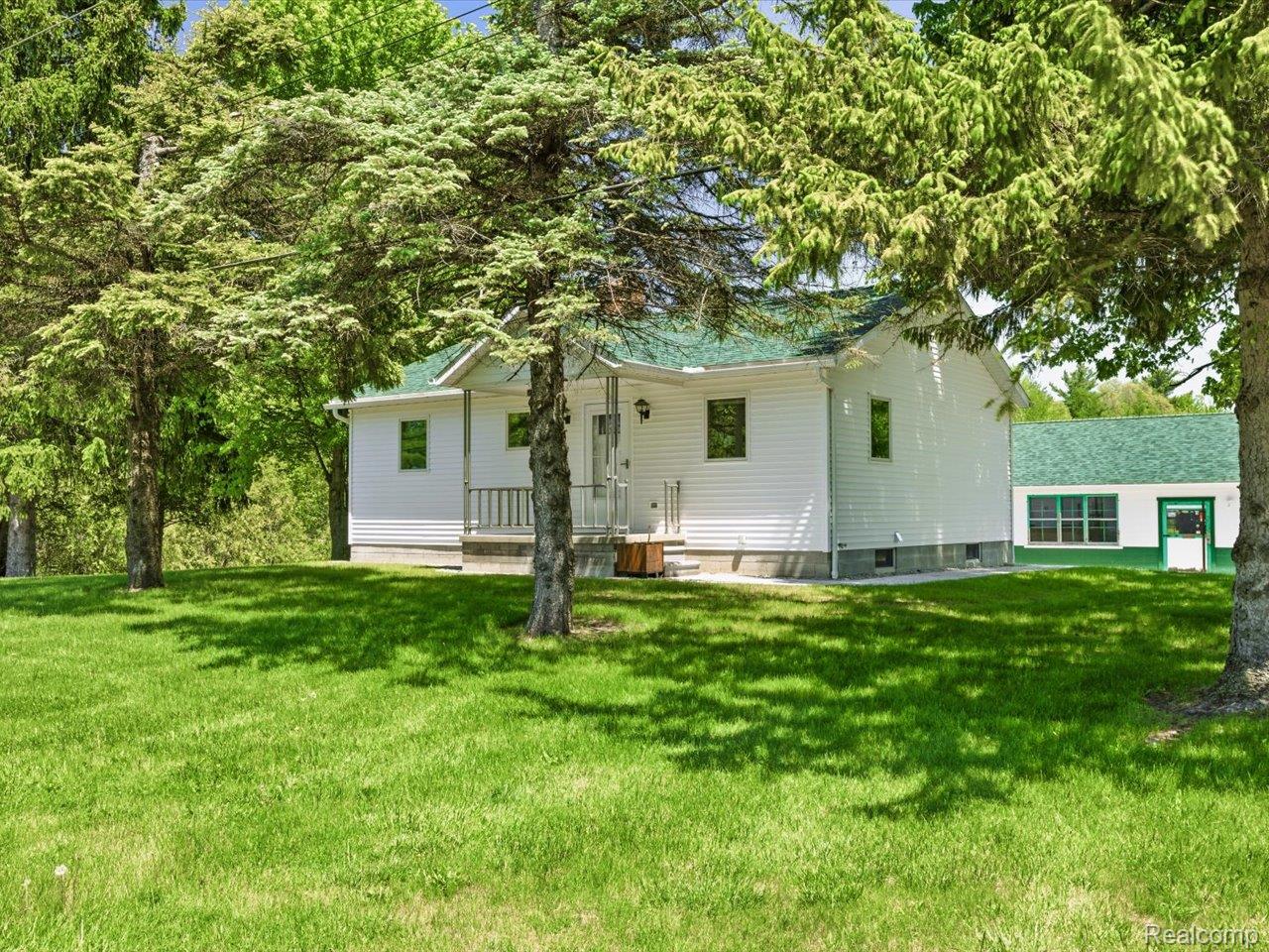 2482, Range, Port Huron, Michigan, 48060