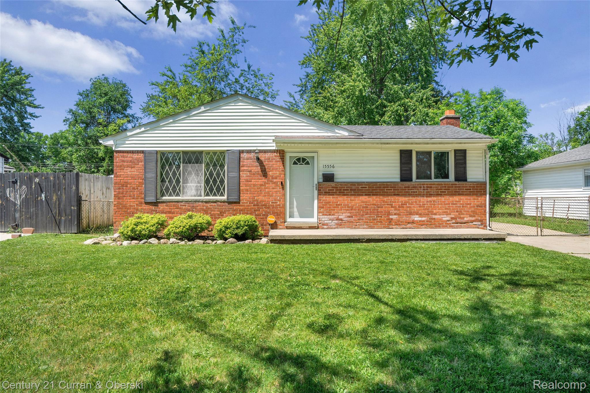 15556, Taft, Romulus, Michigan, 48174