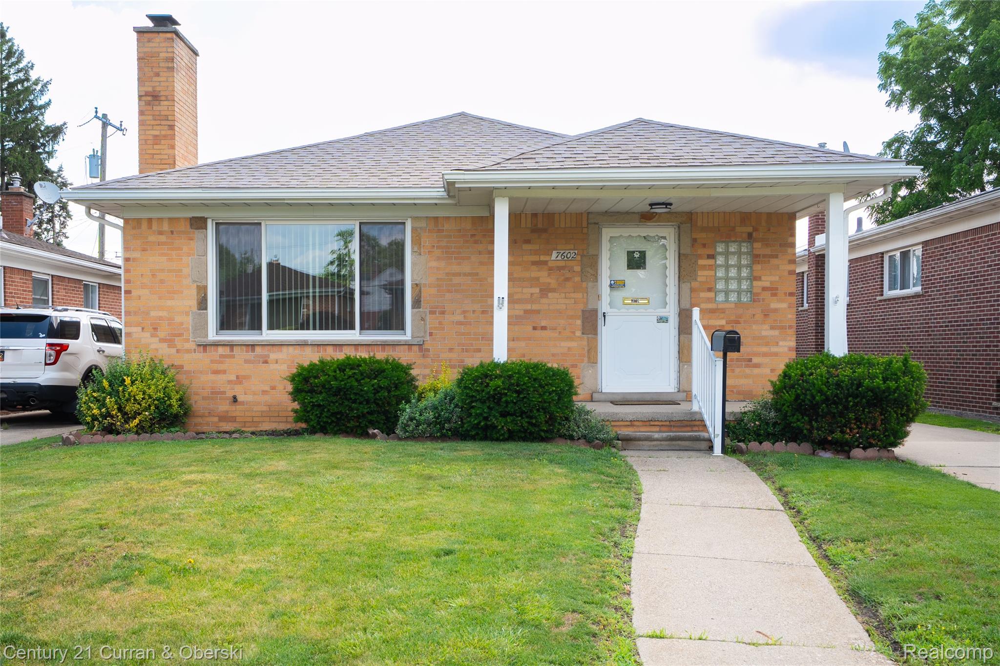 7602, Highview, Dearborn Heights, Michigan, 48127