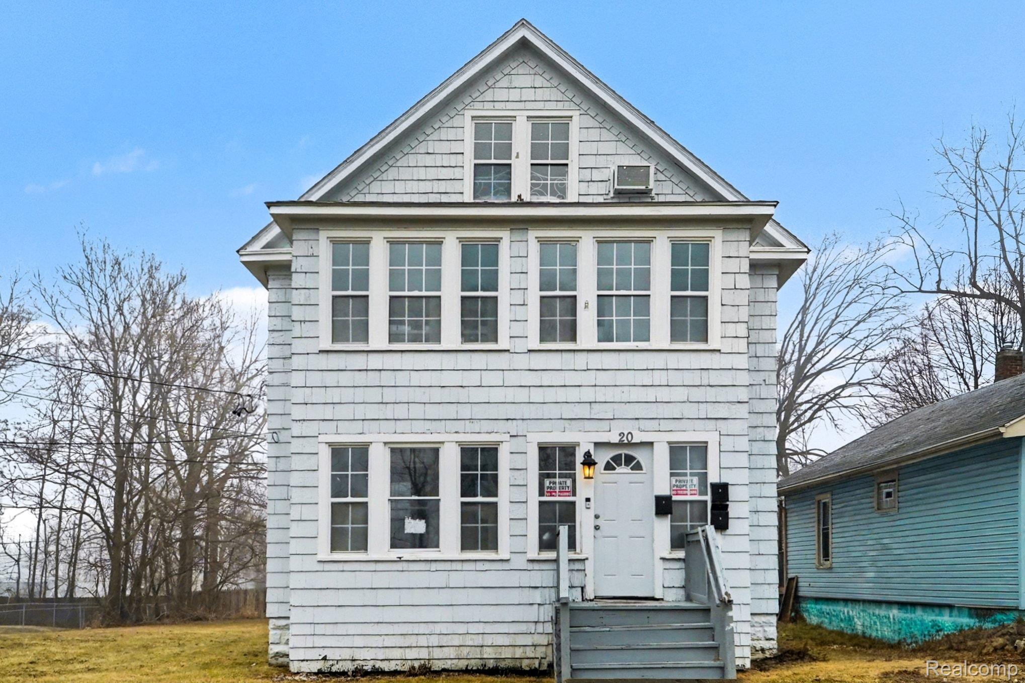 20, Frank, Pontiac, Michigan, 48342