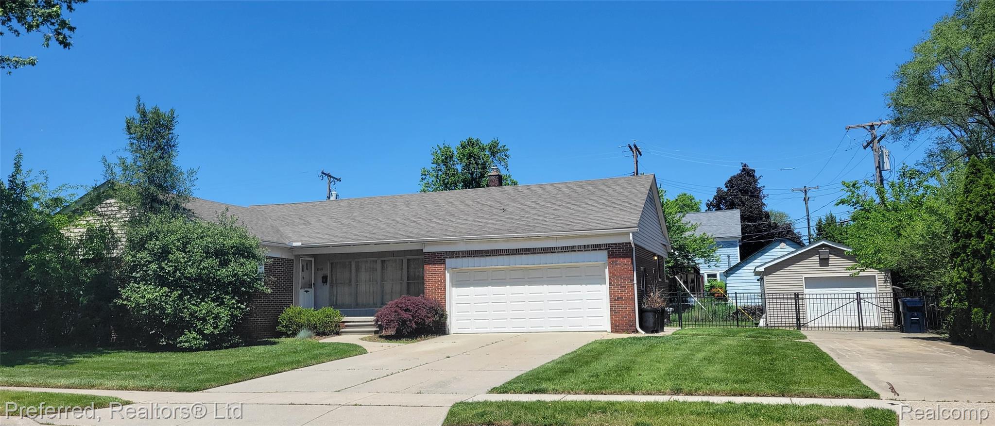 860, Palmer, Plymouth, Michigan, 48170