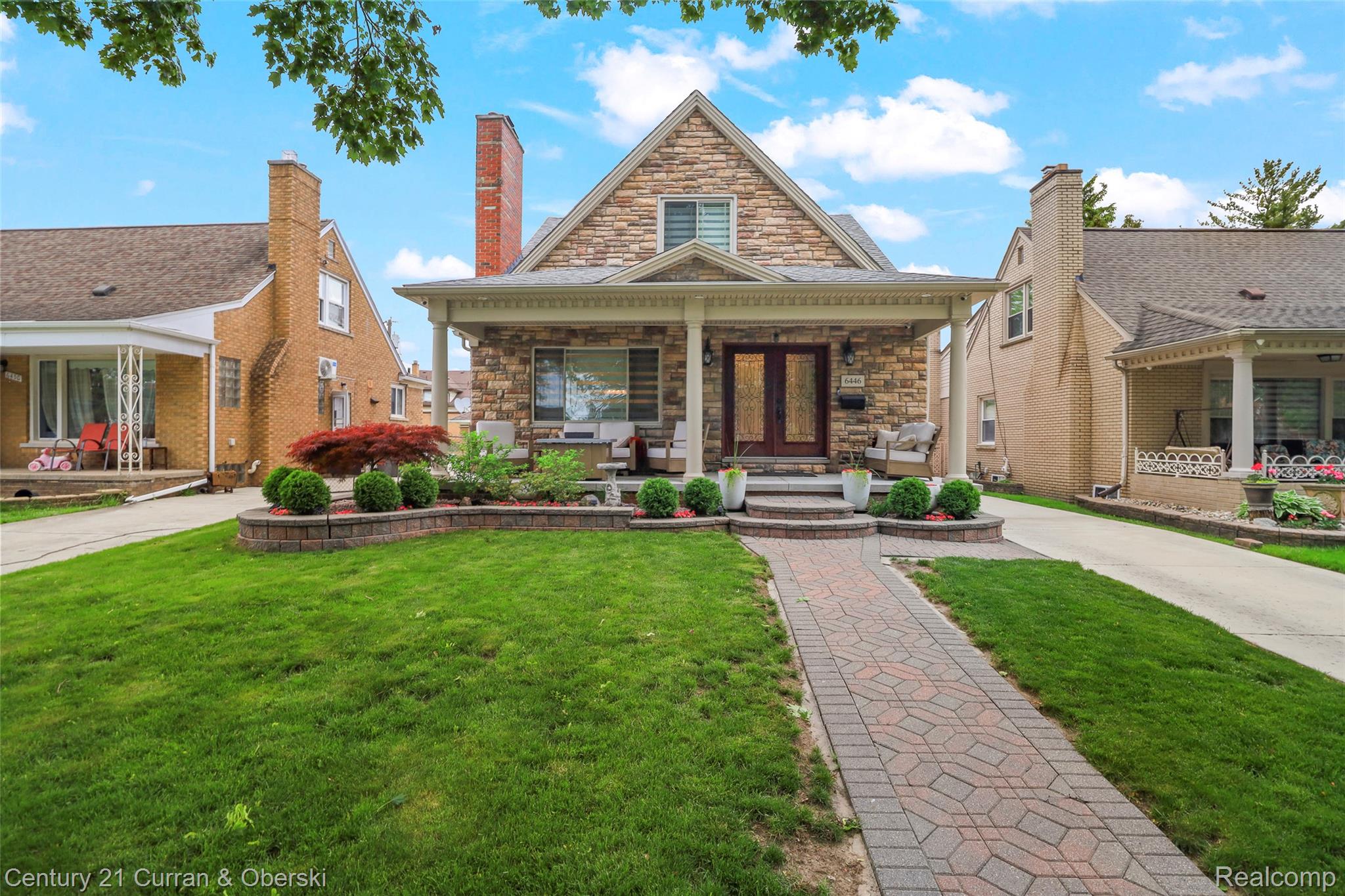 6446, Oakman, Dearborn, Michigan, 48126