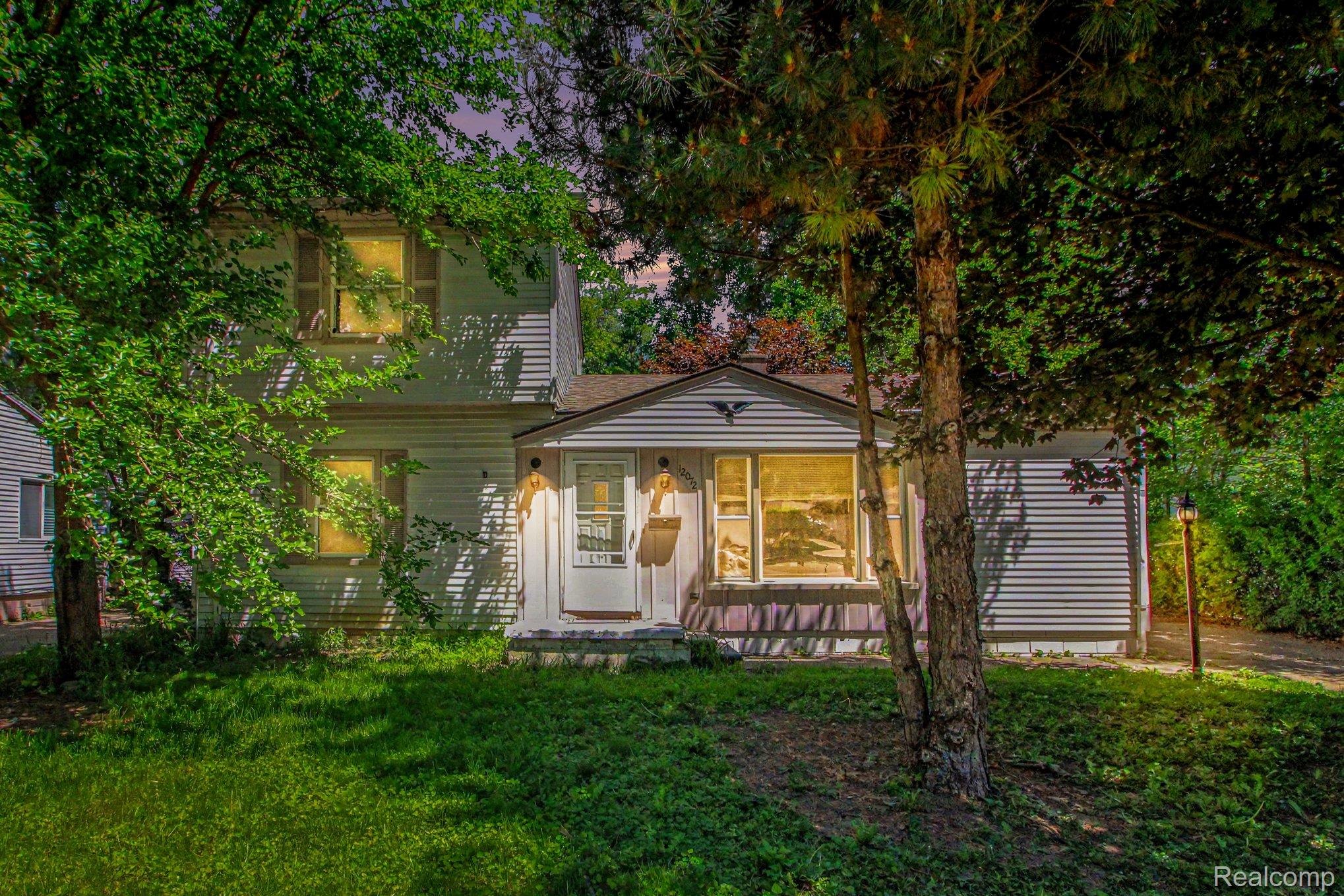 12072, Rockland, Redford, Michigan, 48239