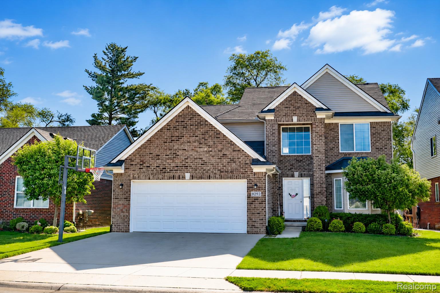 9292, Liberty, Livonia, Michigan, 48150