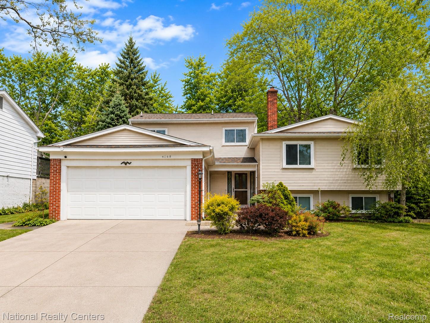 2182, Yorktown, Ann Arbor, Michigan, 48105